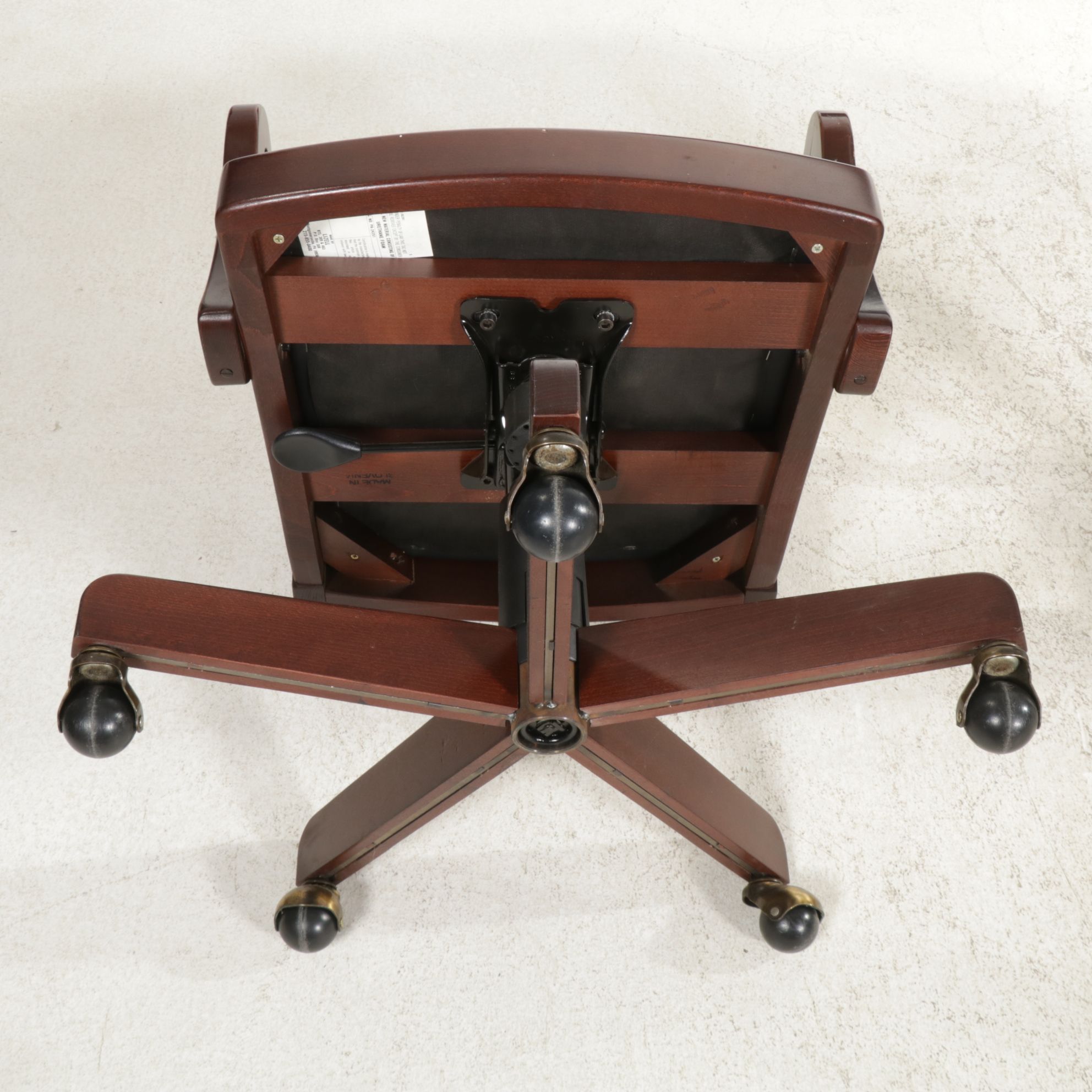 Sheraton Style Mahogany Curved Desk with Leather Inserts and Twist Legs