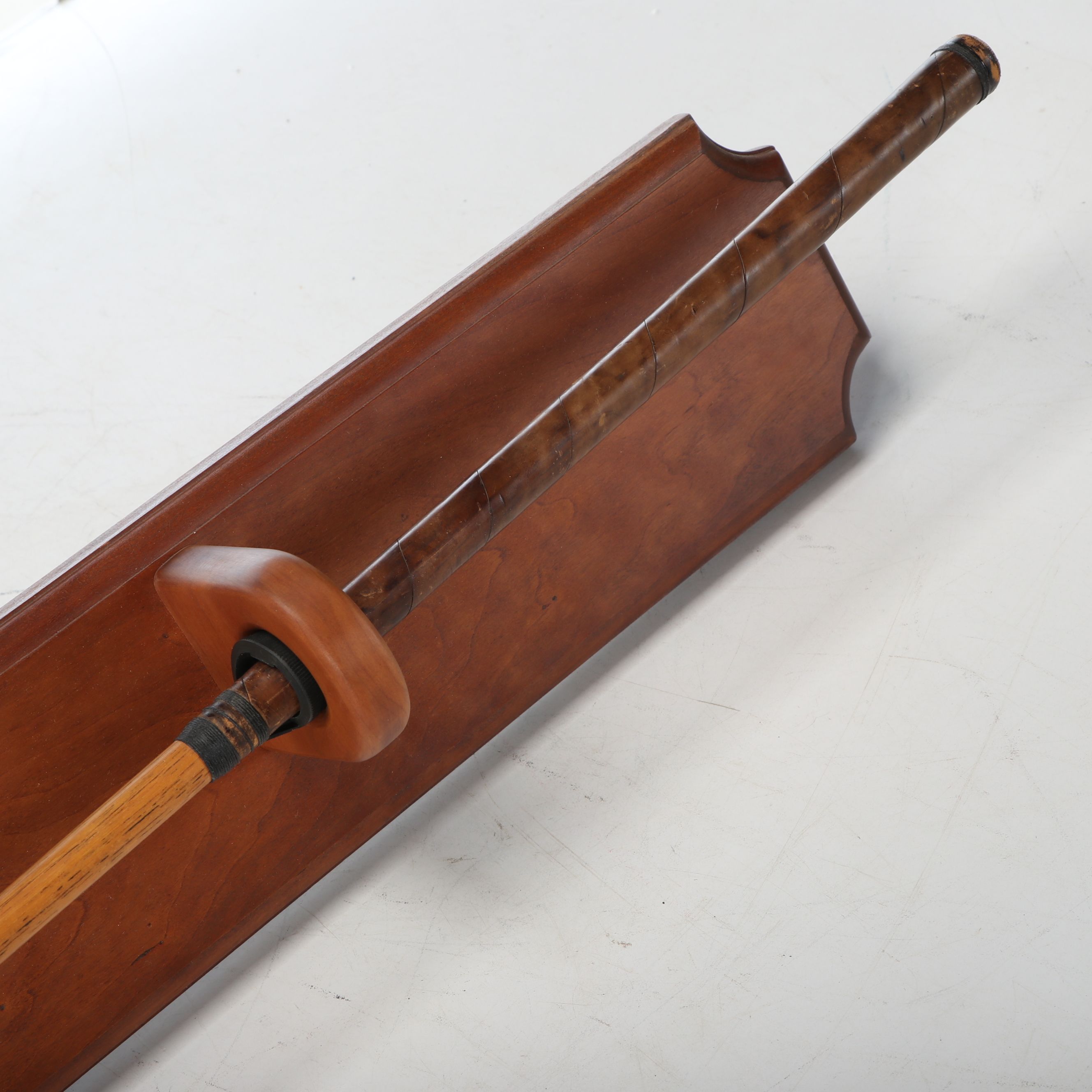 Commemorative Golf Club, Collectible Sports Soda Bottles, and More