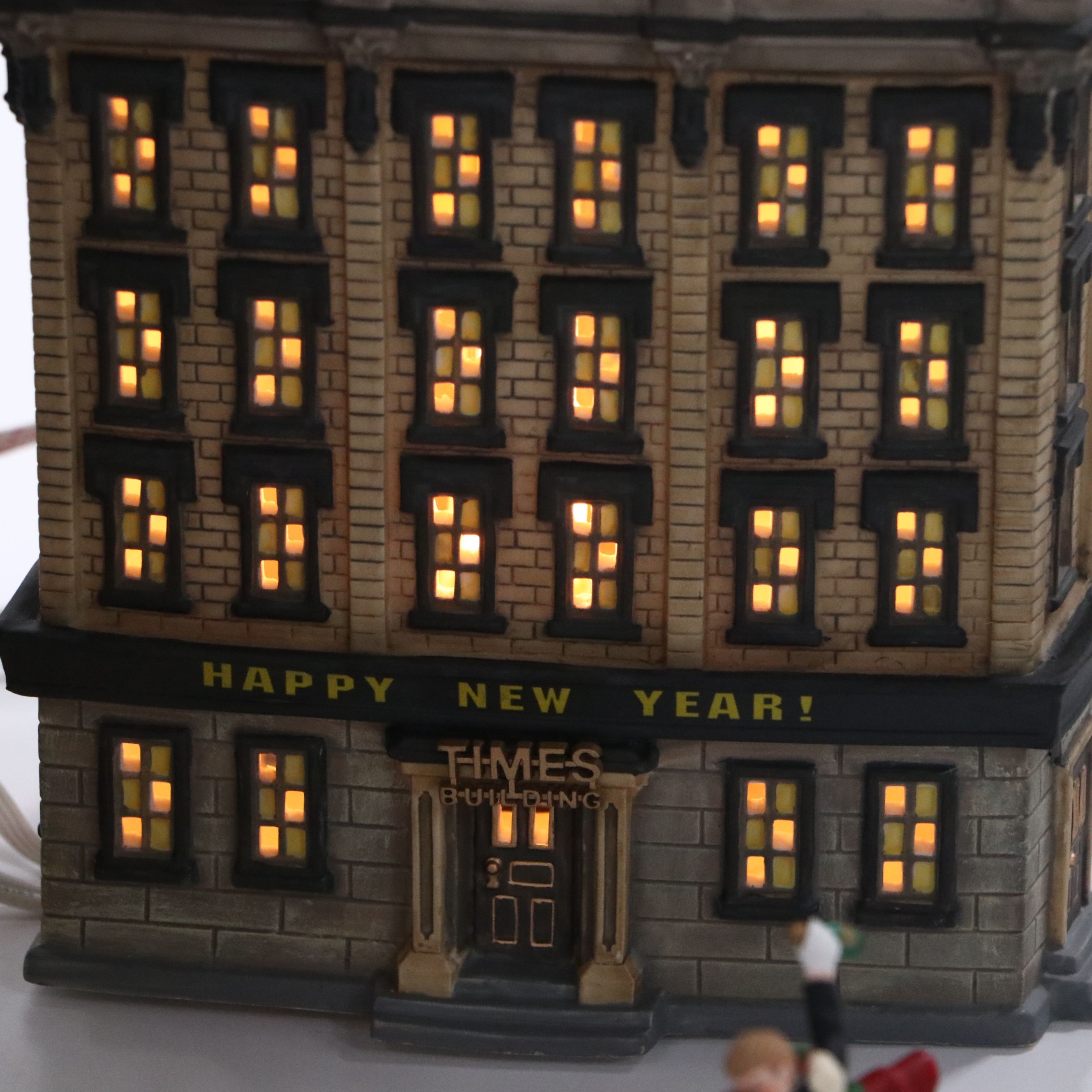 Department 56 "The Times Tower" with Mr. Christmas Nutcracker Show, Other Décor