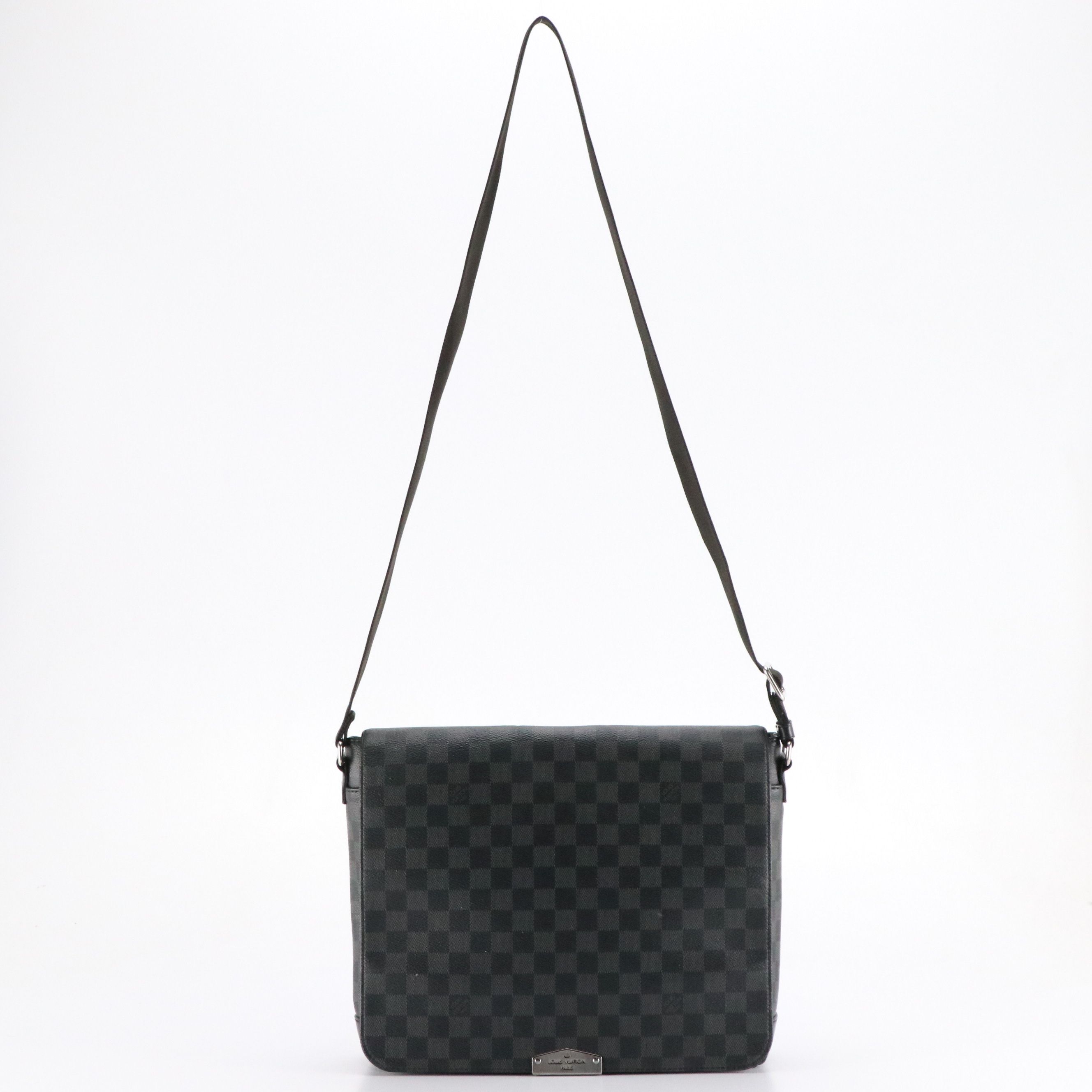 Louis Vuitton District PM Crossbody Messenger Bag in Damier Graphite Canvas