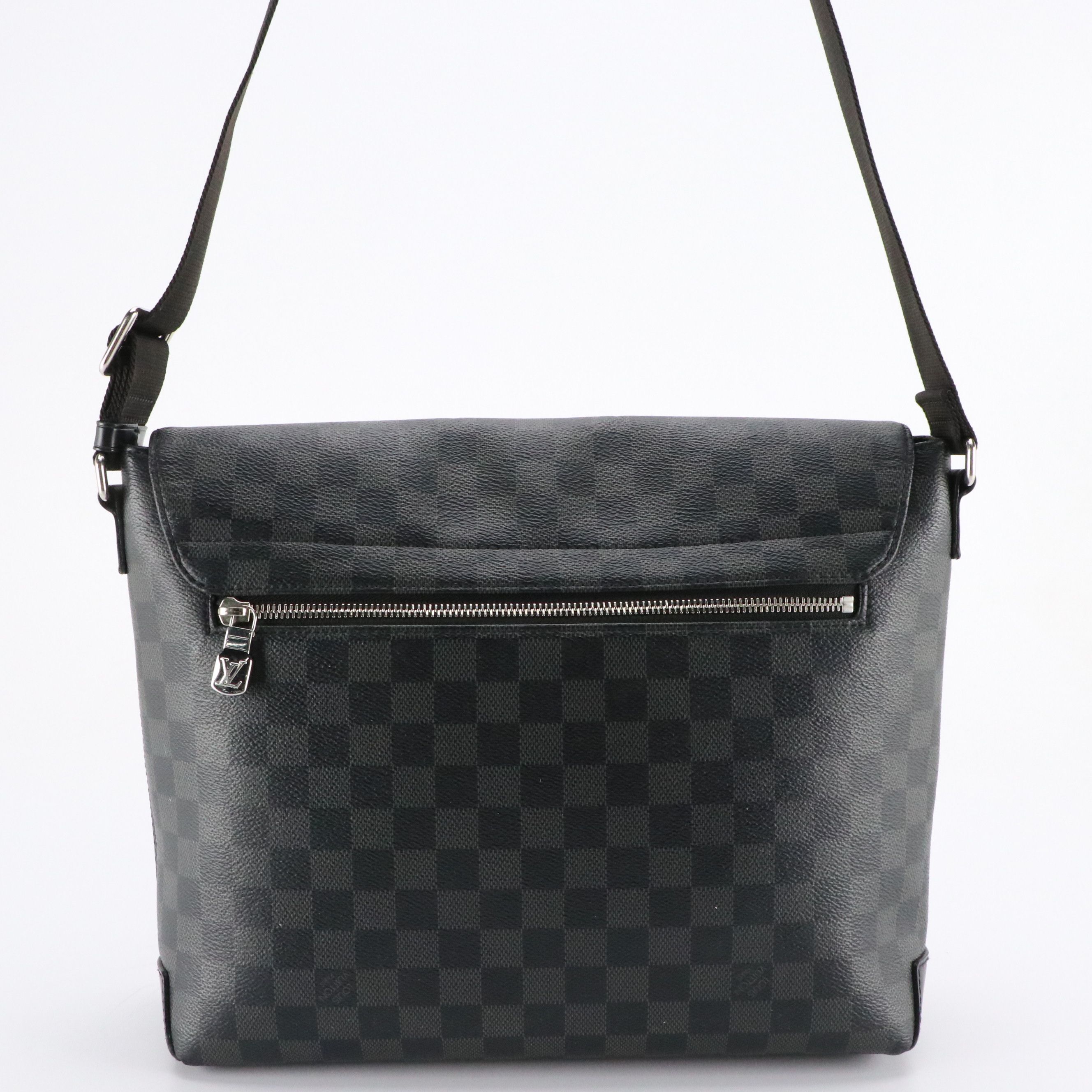 Louis Vuitton District PM Crossbody Messenger Bag in Damier Graphite Canvas