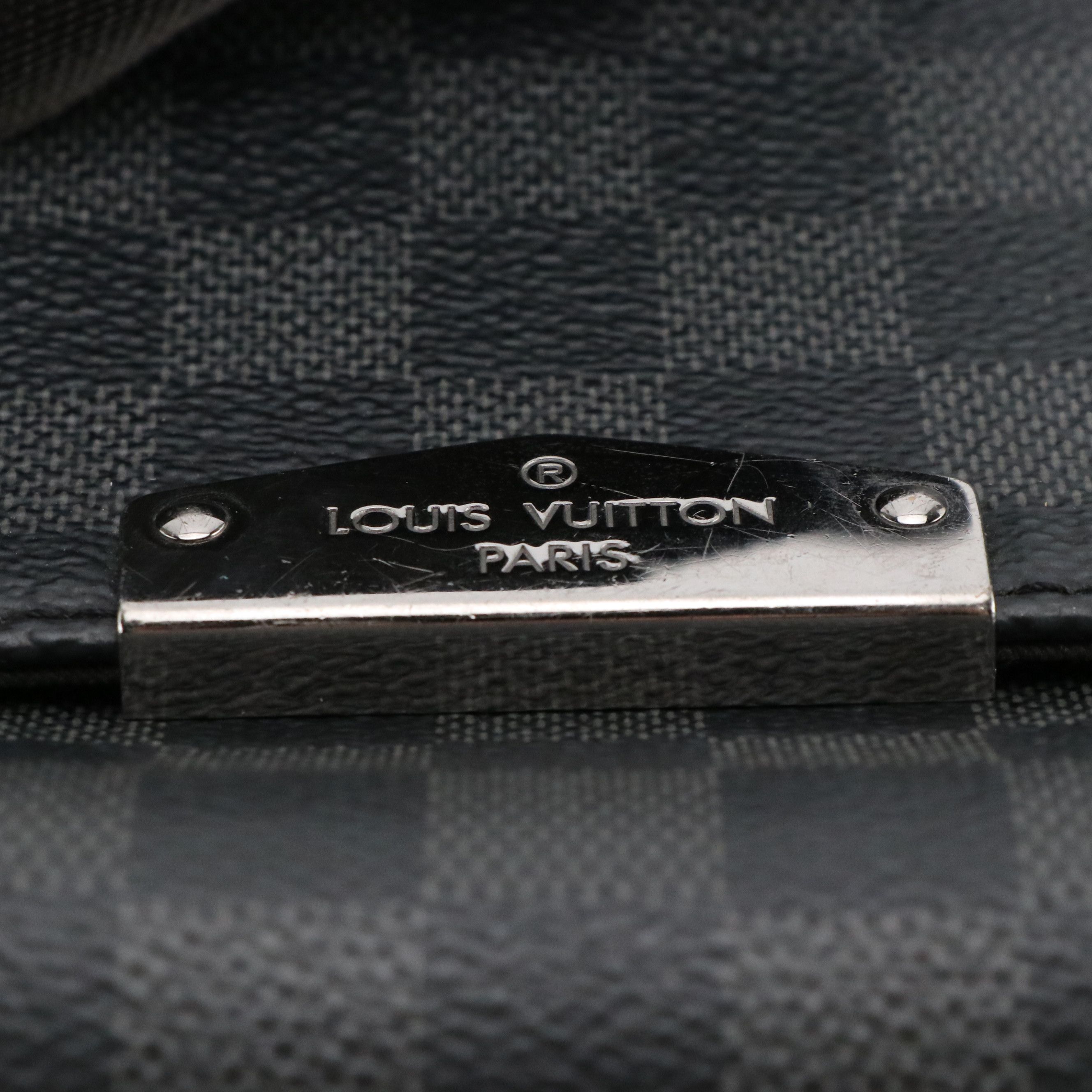 Louis Vuitton District PM Crossbody Messenger Bag in Damier Graphite Canvas