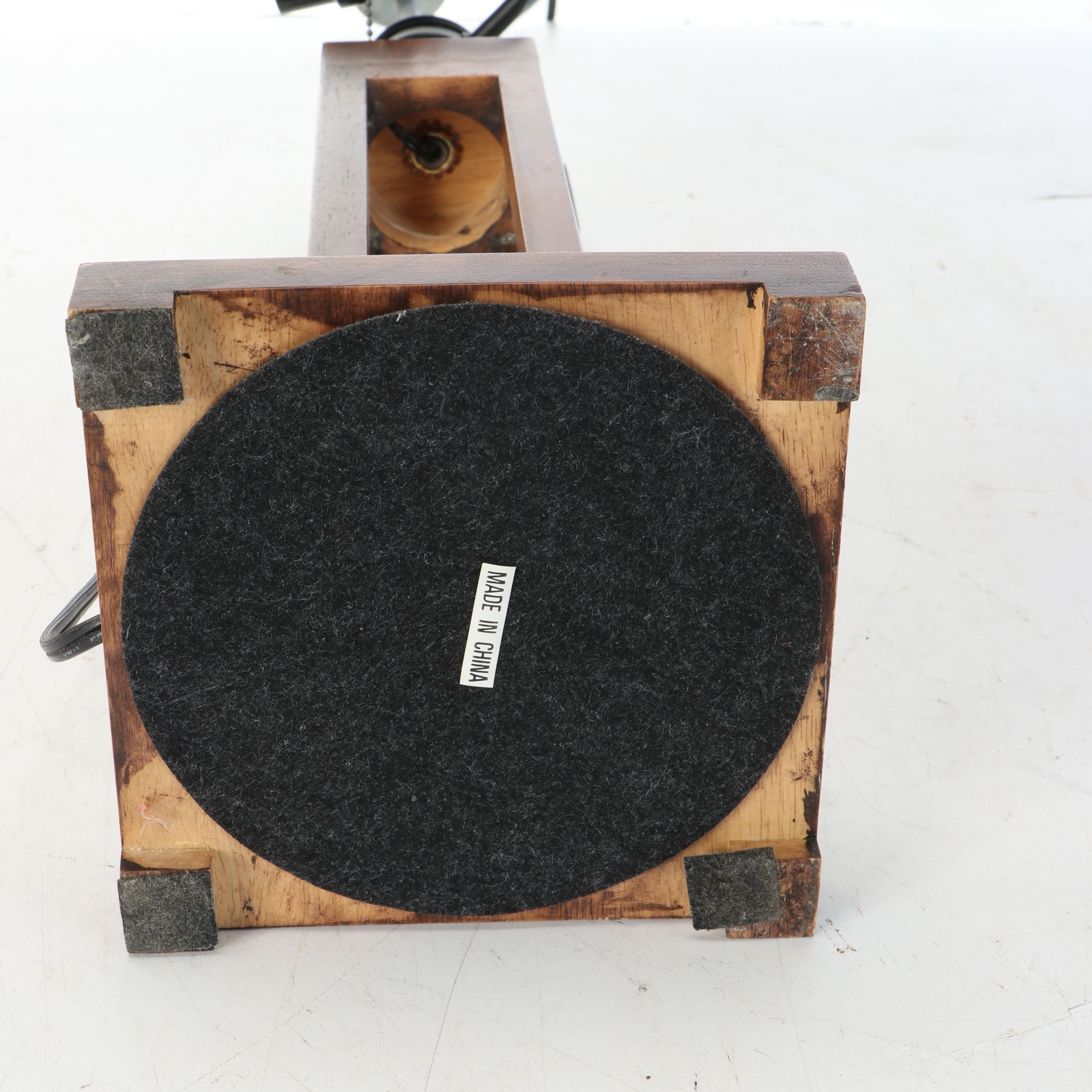 Craftsman Style Stained Glass Shade Table Lamp