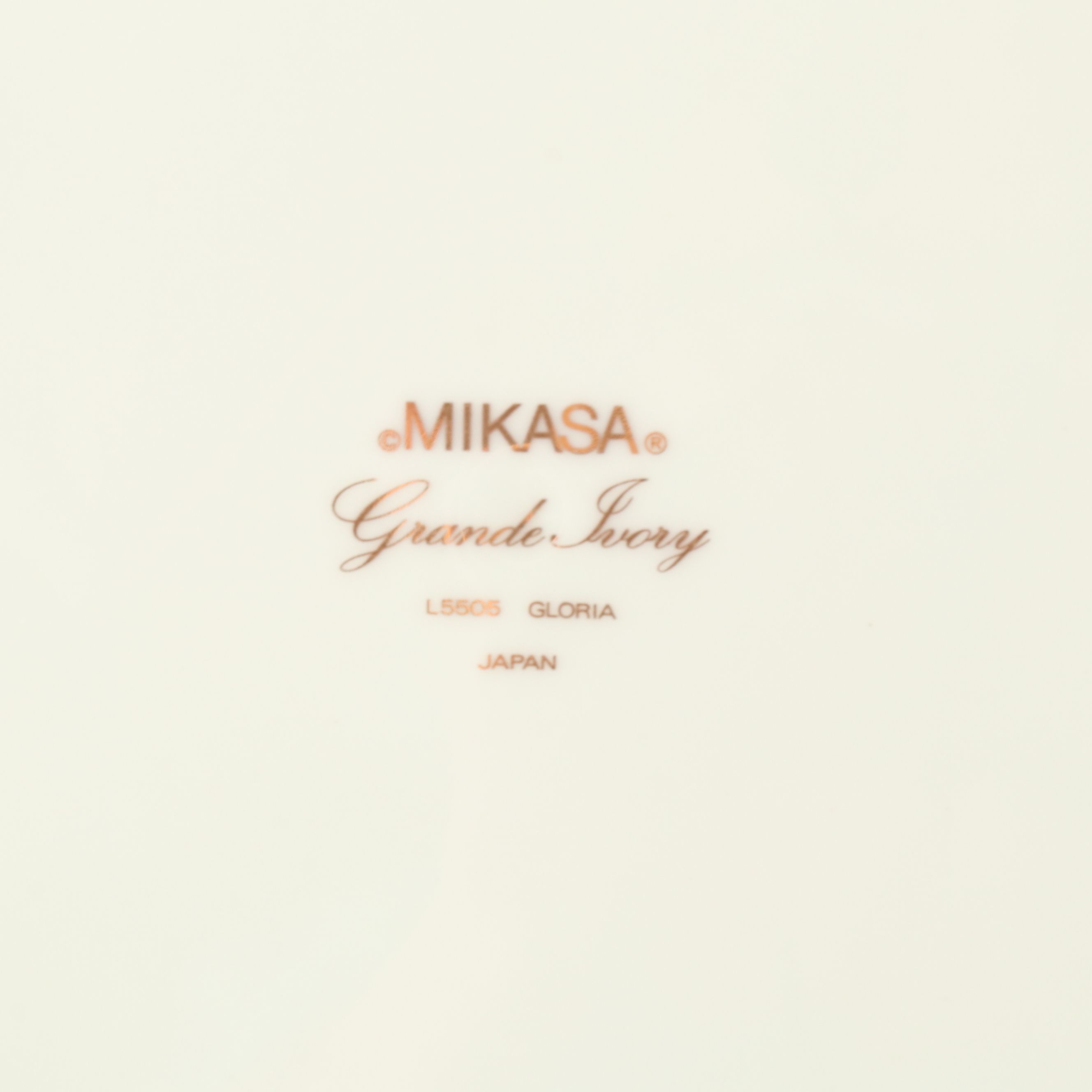 Mikasa "Gloria Grande Ivory" Gilt Bone China Dinnerware, 1980s
