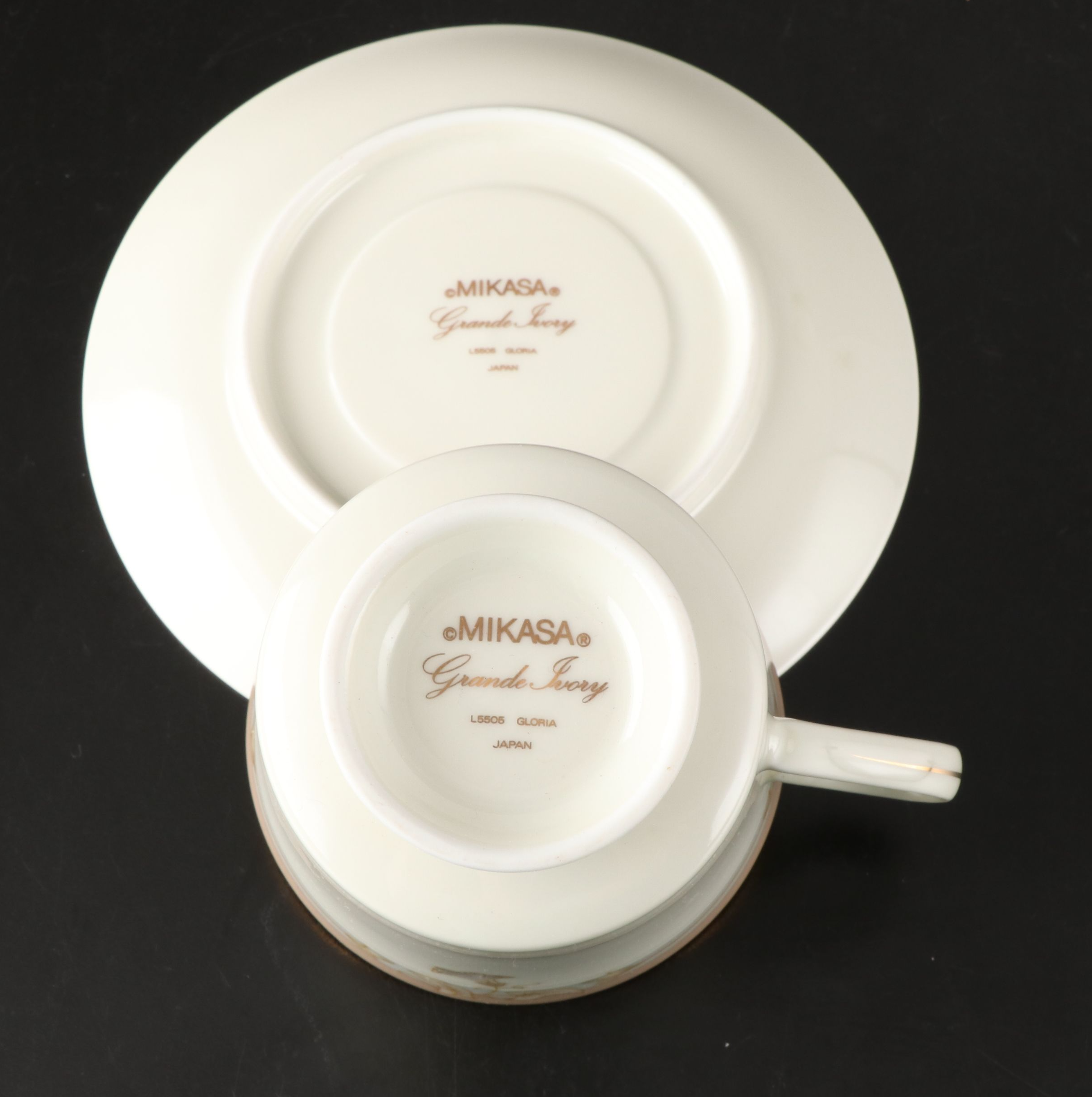 Mikasa "Gloria Grande Ivory" Gilt Bone China Dinnerware, 1980s