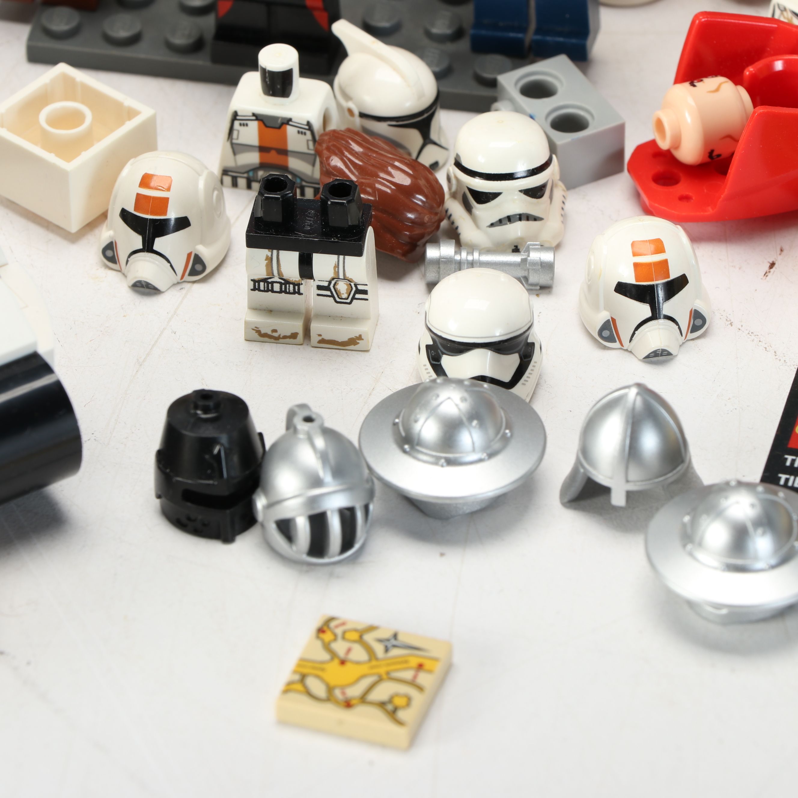 Harry Potter, Star Wars, and More LEGO Pieces and Sets
