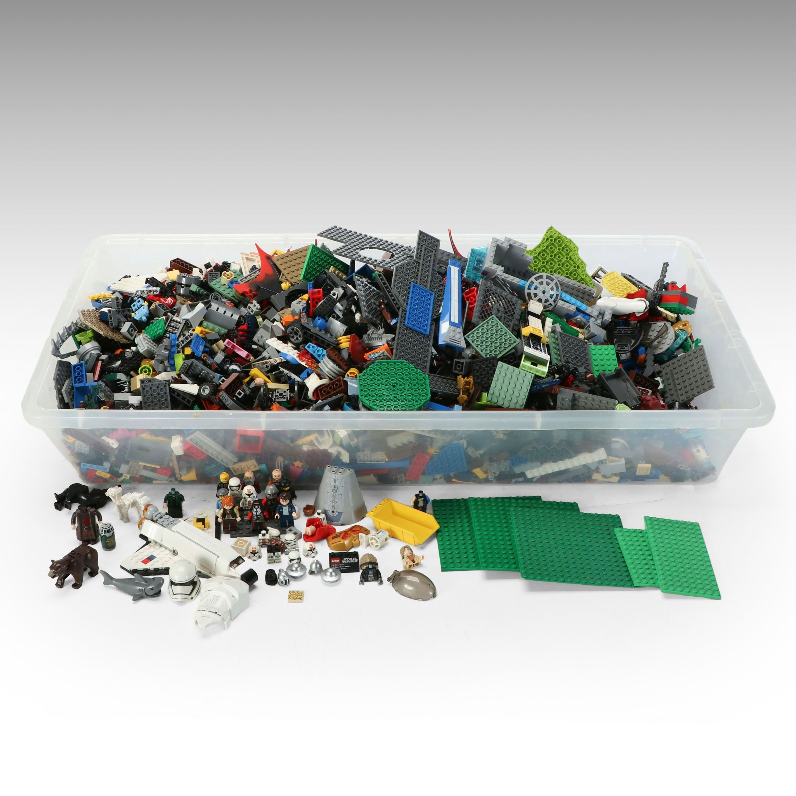 Harry Potter, Star Wars, and More LEGO Pieces and Sets