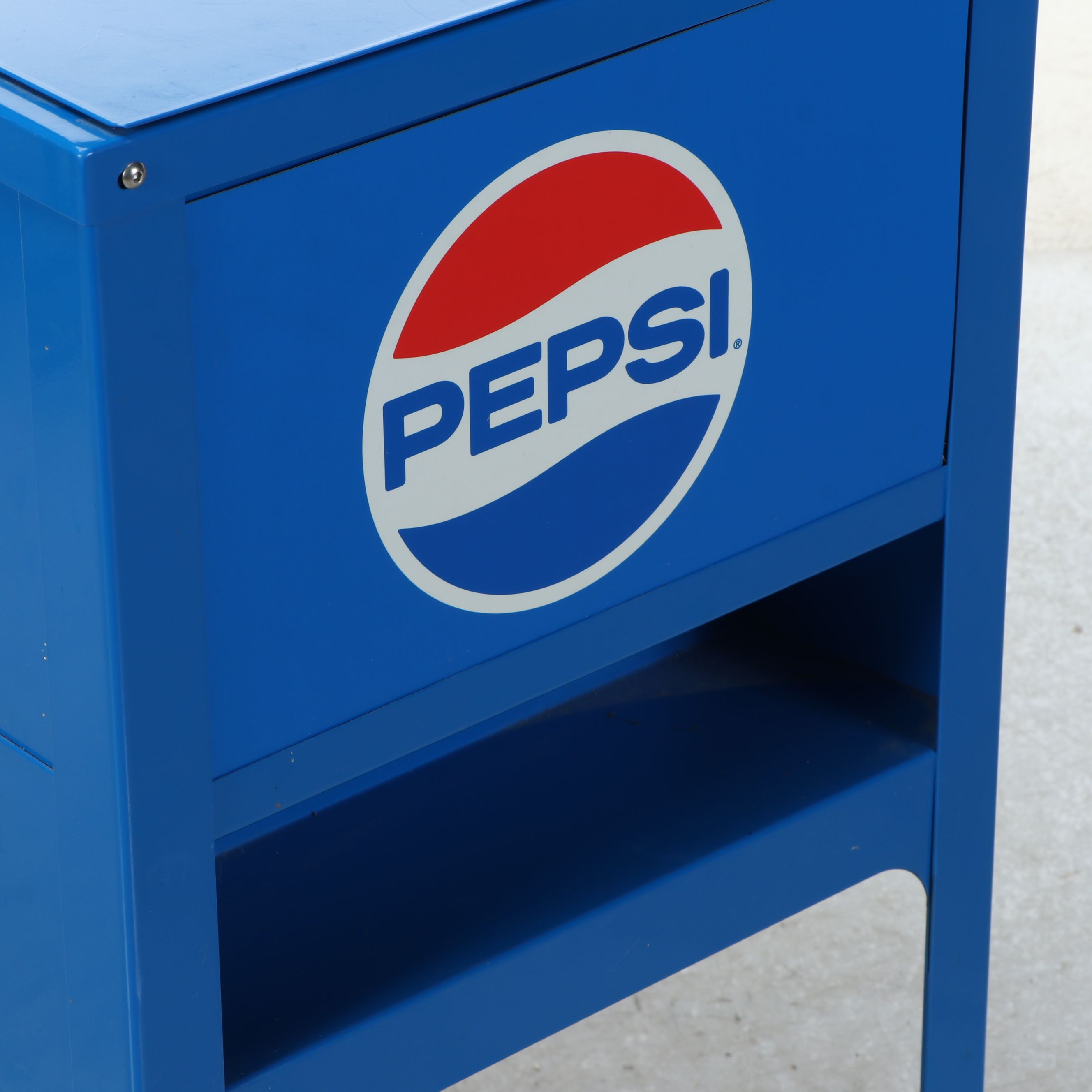 Pepsi Vintage Style Rolling Patio Cooler