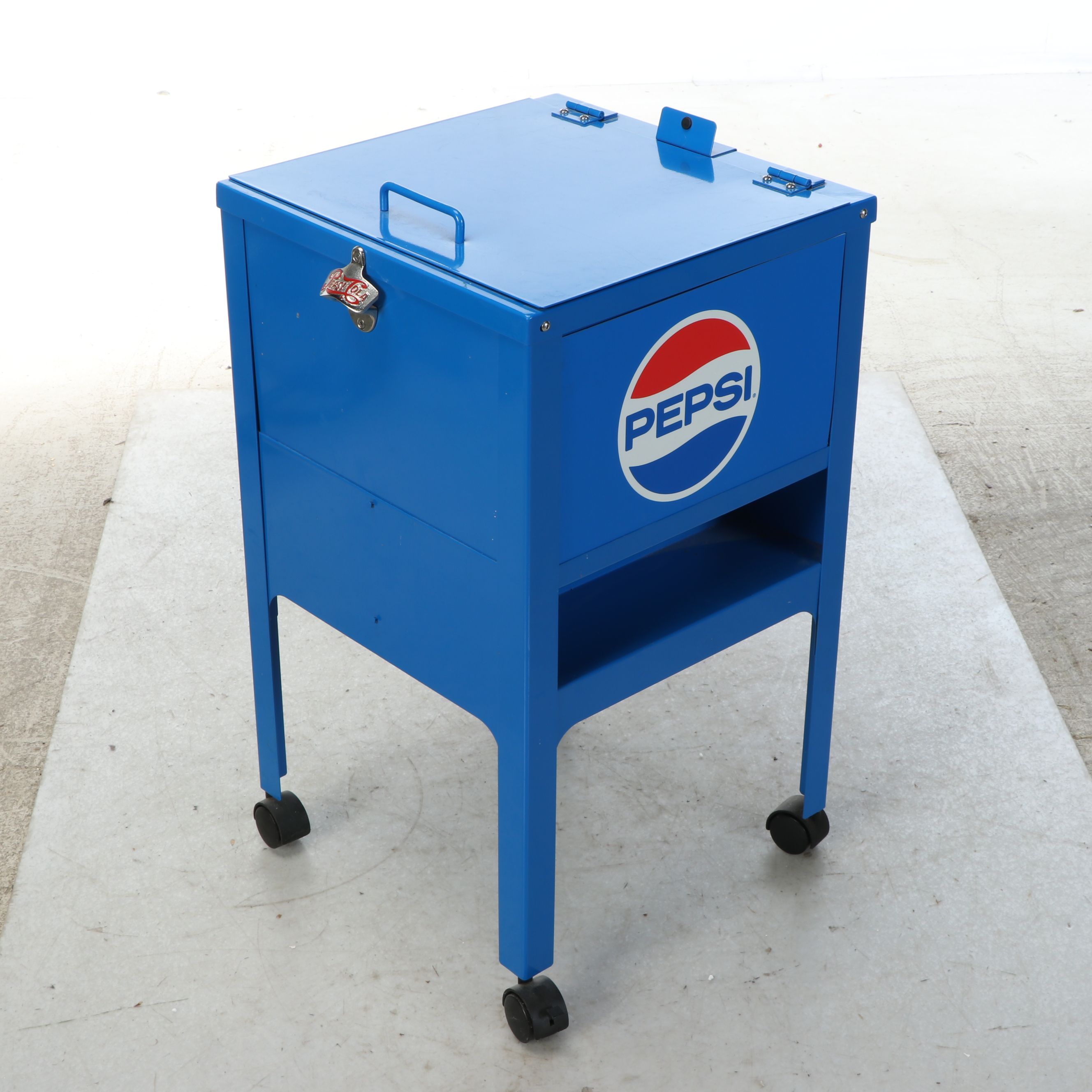 Pepsi Vintage Style Rolling Patio Cooler