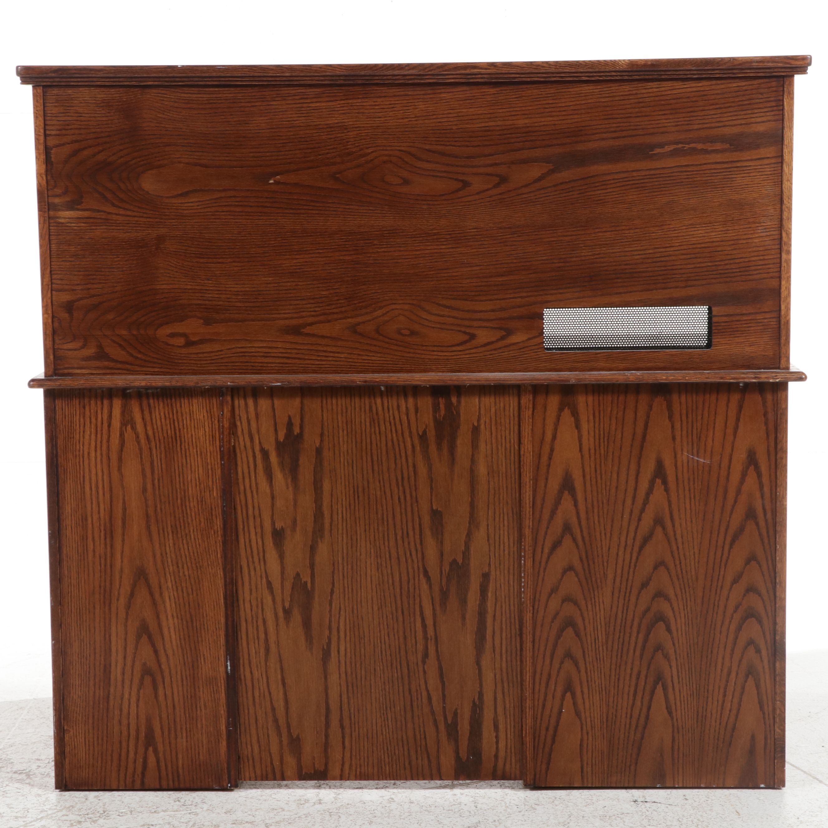 Winners Only Inc. Edwardian Style Oak Roll-Top Desk, Late 20th/21st Century