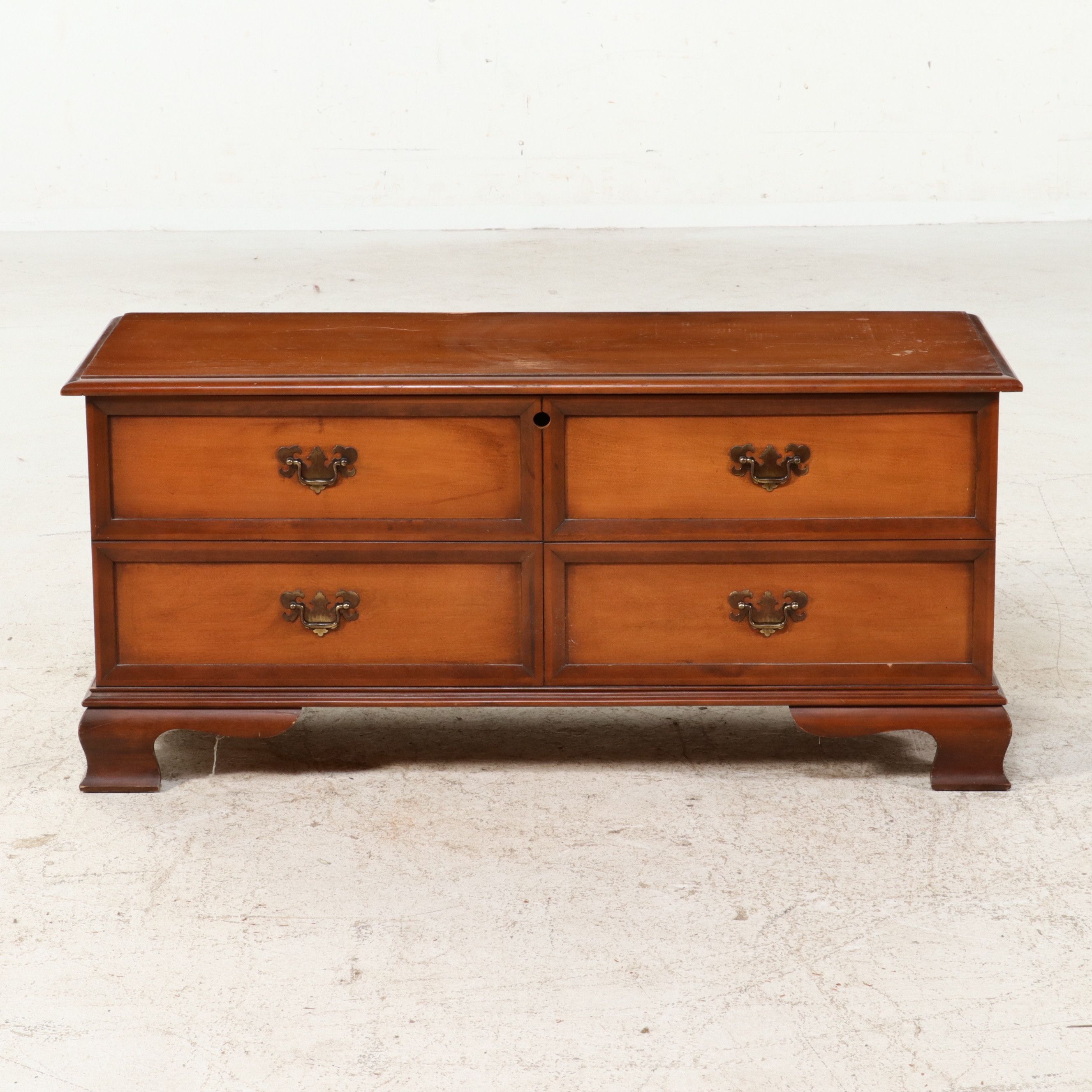 Lane Colonial Revival Style Cedar-Lined Storage Chest, 20th Century