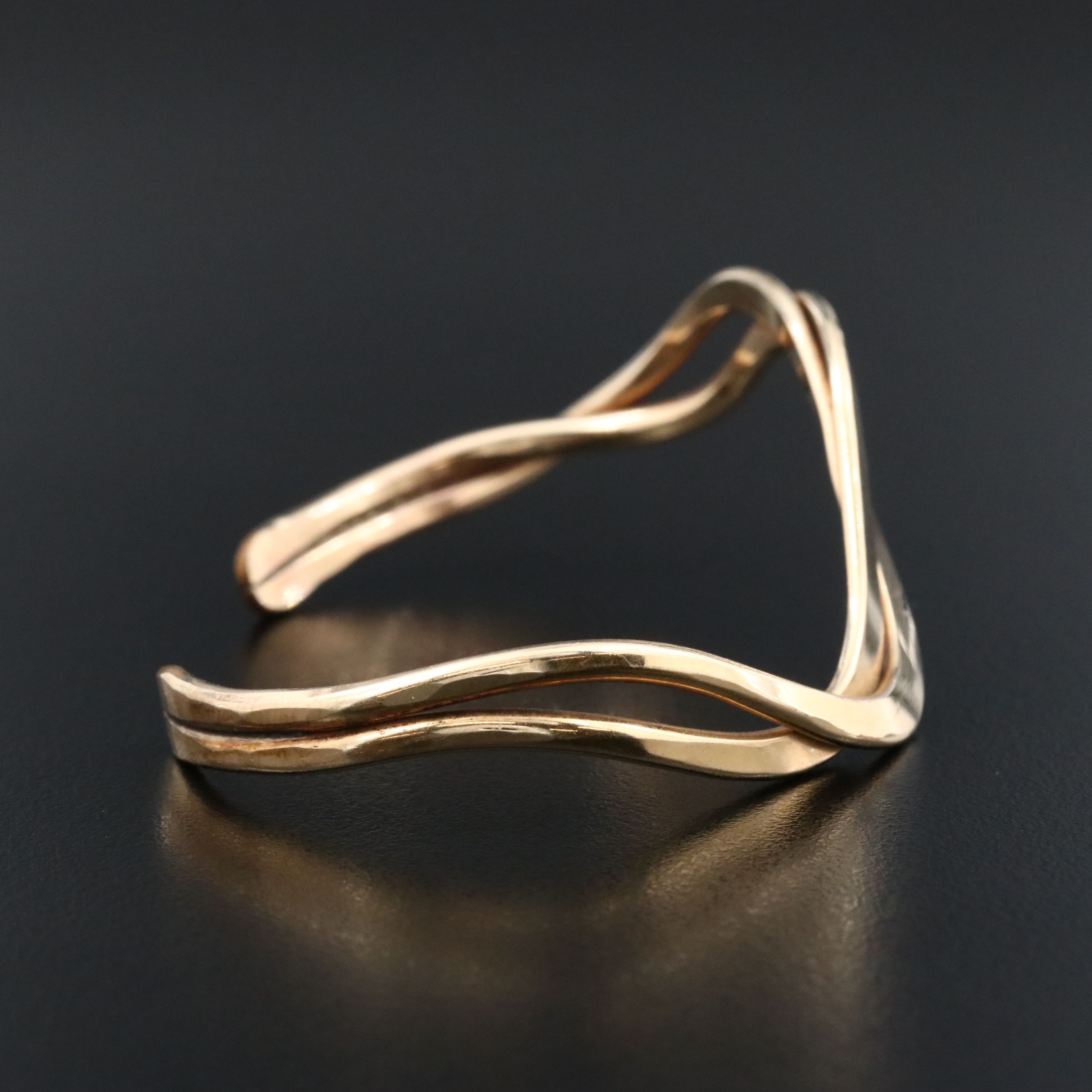 Wave Crossover Cuff