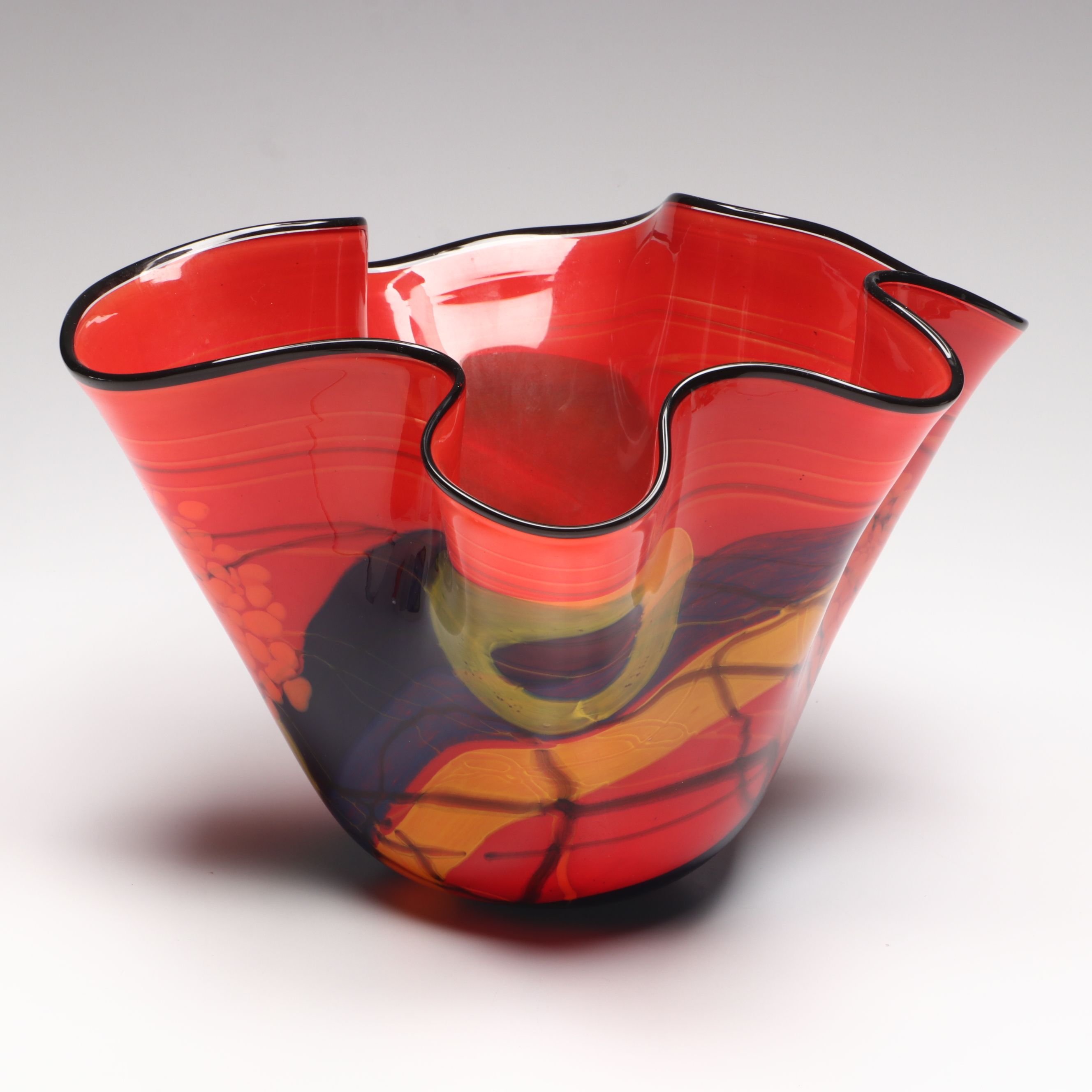 Loan Nemtoi (Romanian, b. 1964) Signed Art Glass Handkerchief Bowl