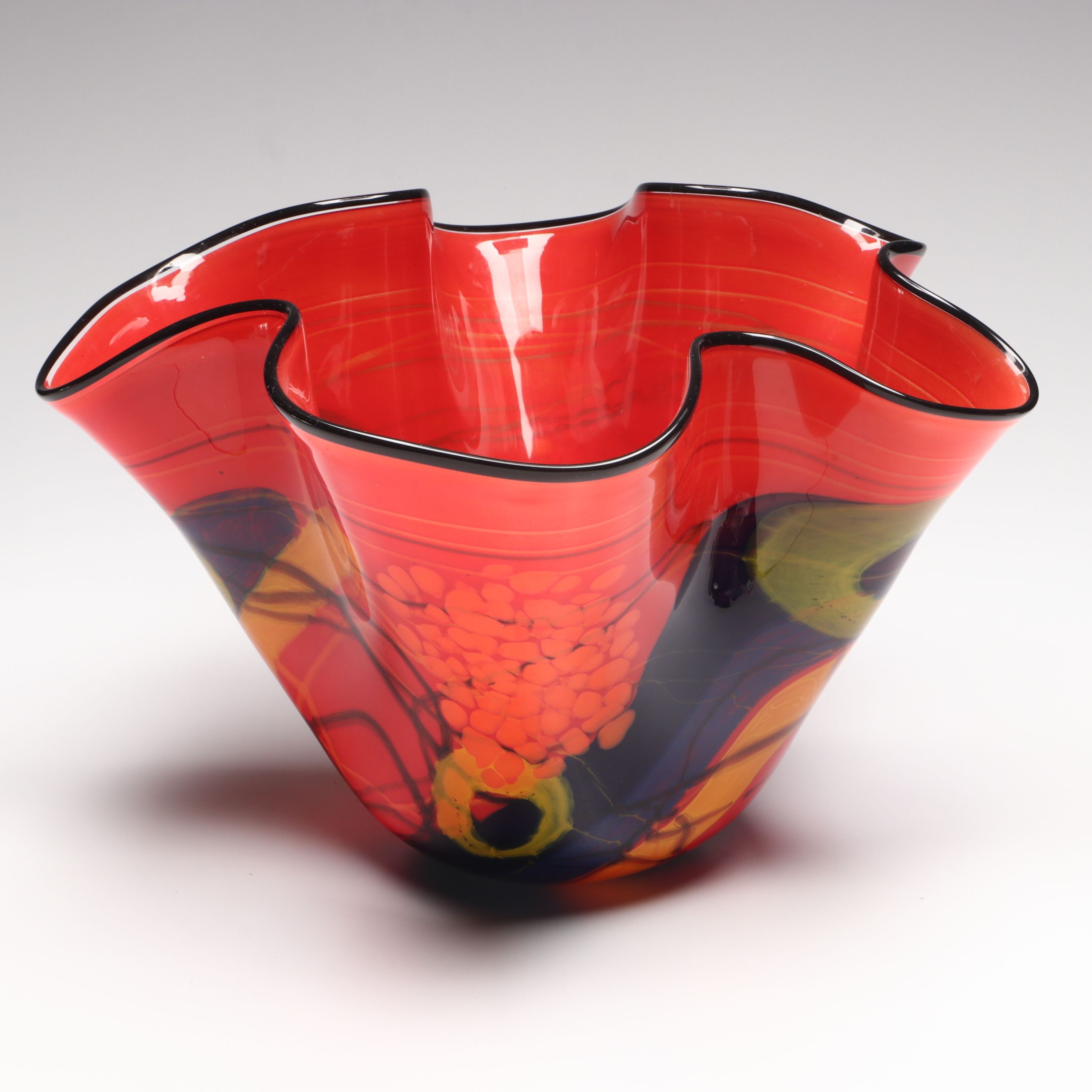 Loan Nemtoi (Romanian, b. 1964) Signed Art Glass Handkerchief Bowl