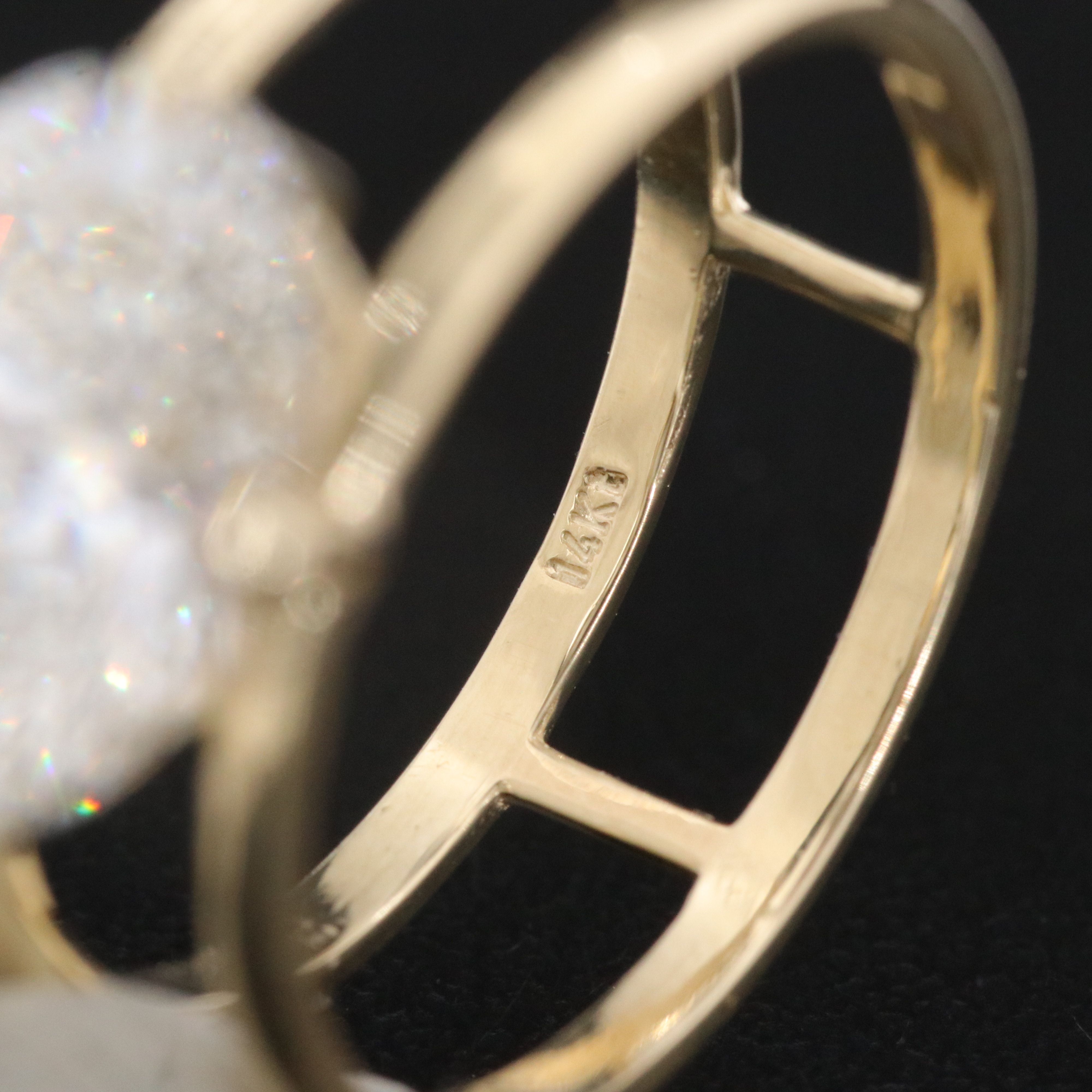 14K 3.04 CT Lab Grown Diamond Ring with IGI Report