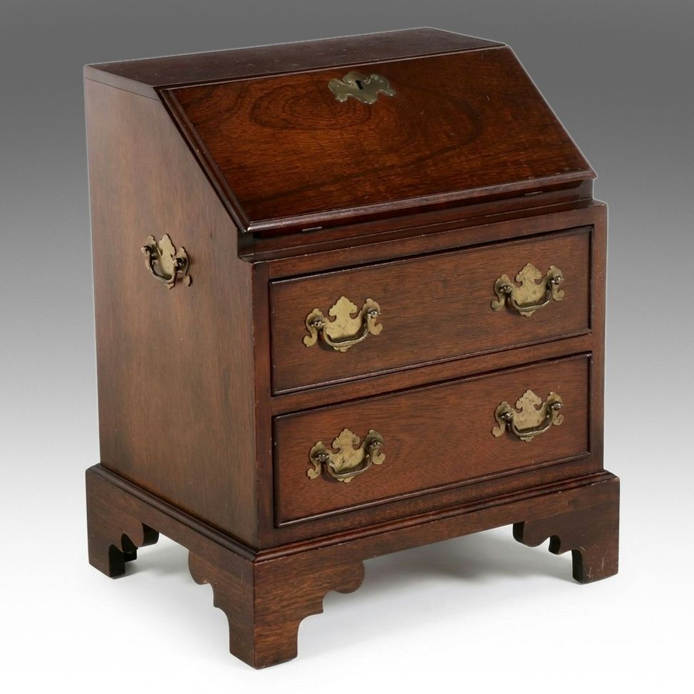 George III Style Mahogany Miniature Slant-Front Desk, Early to Mid-20th Century