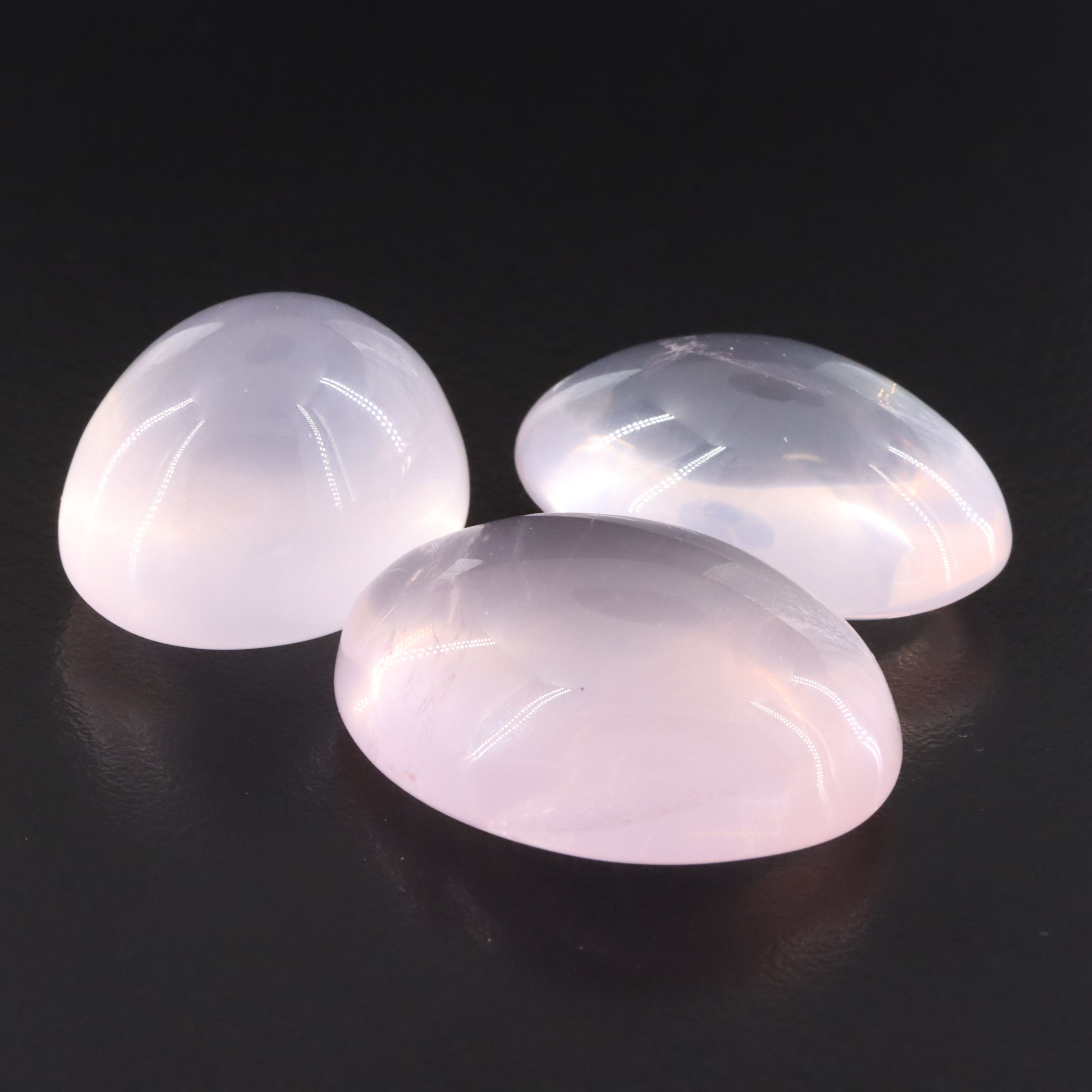 Loose 130.75 CTW Rose Quartz and Star Rose Quartz Lot