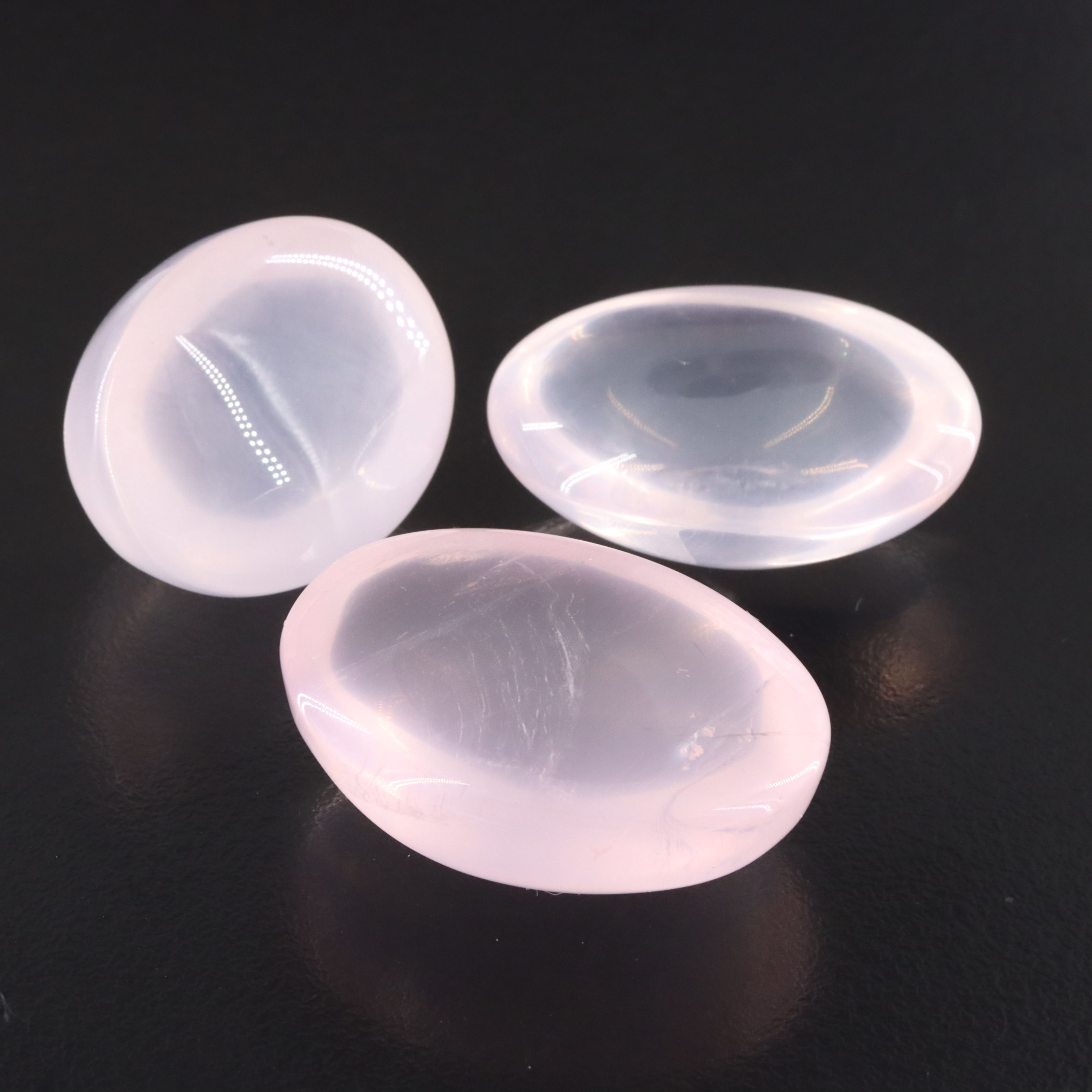 Loose 130.75 CTW Rose Quartz and Star Rose Quartz Lot