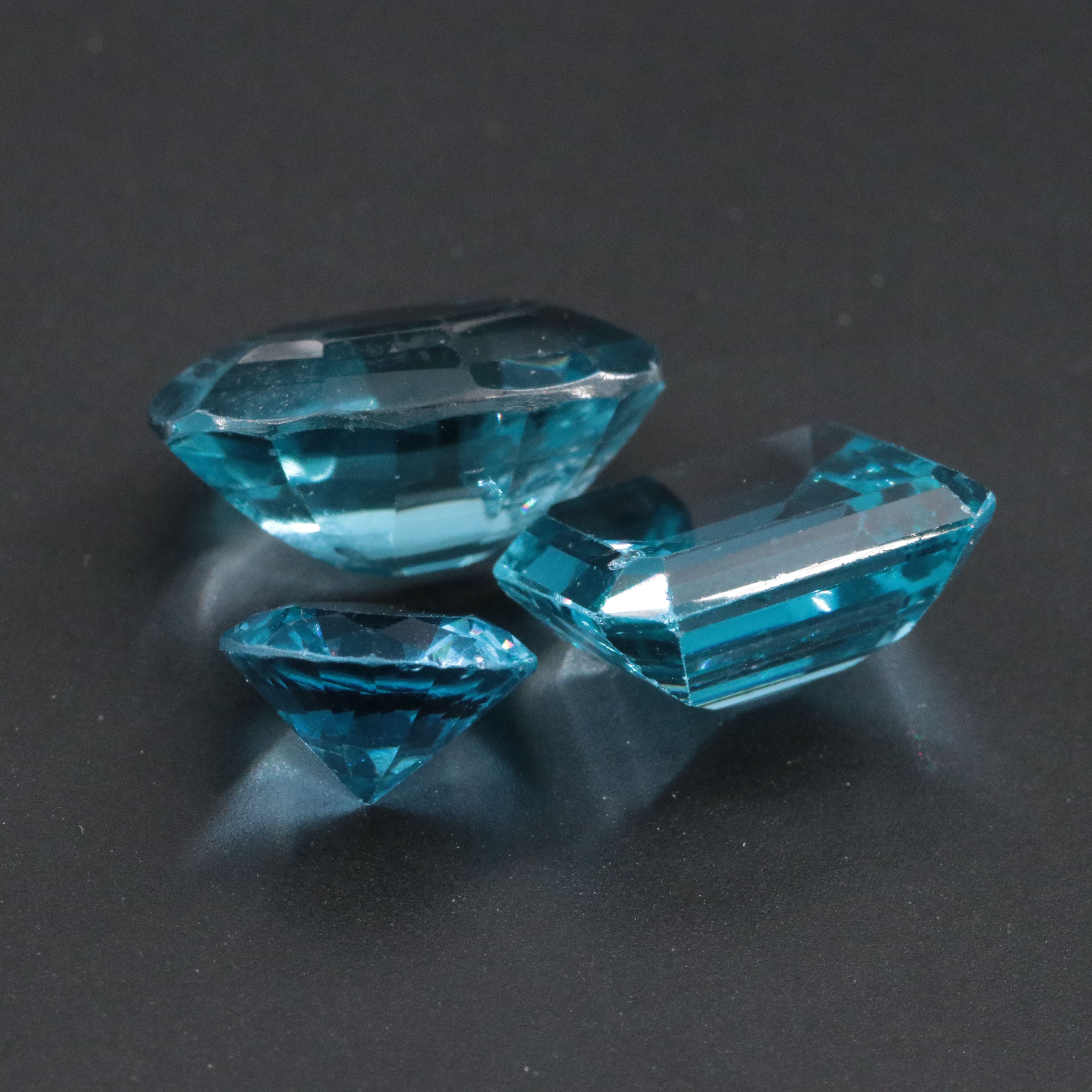 Loose 17.54 CTW Topaz and Lab Grown Spinel Lot