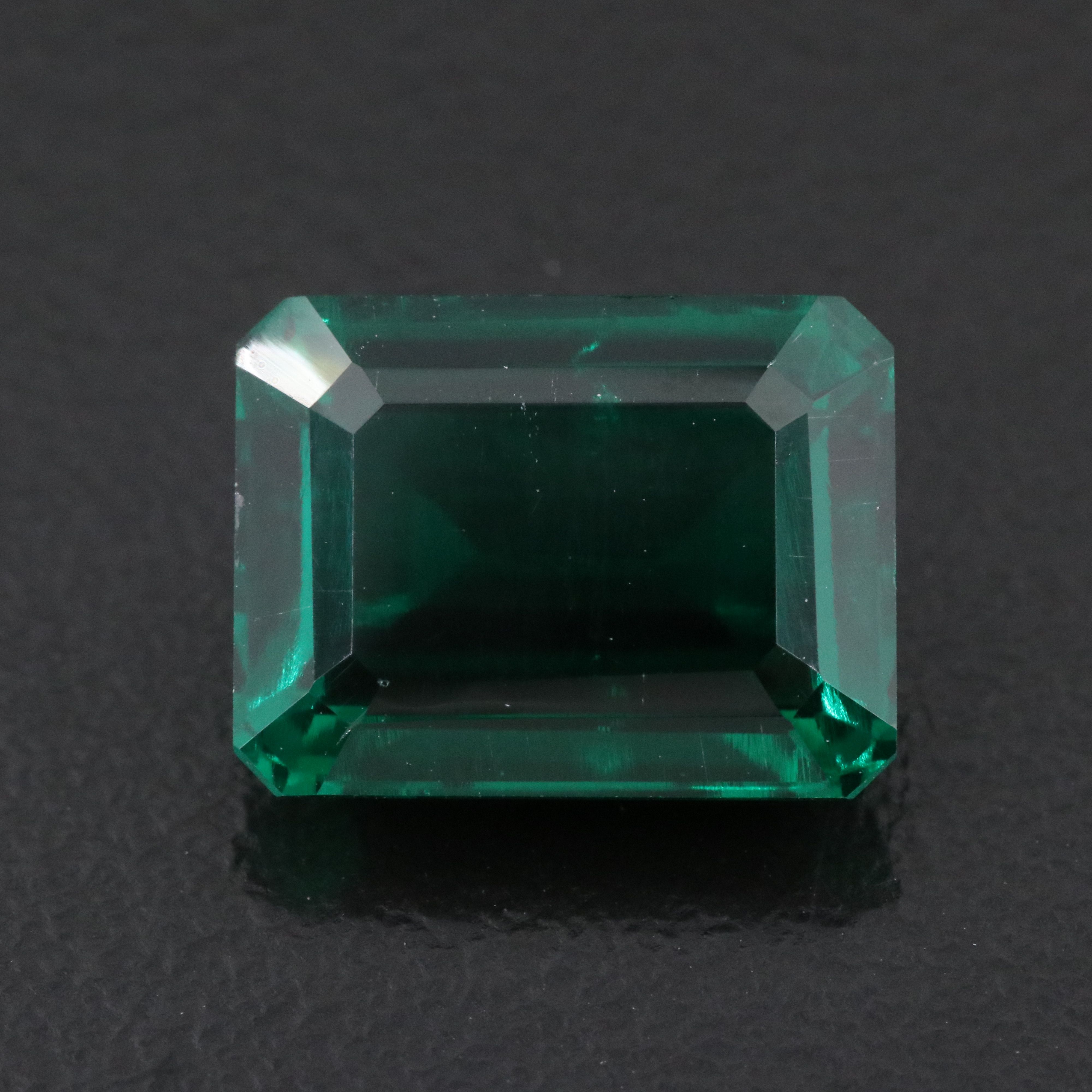 Loose 5.40 CT Lab Grown Emerald