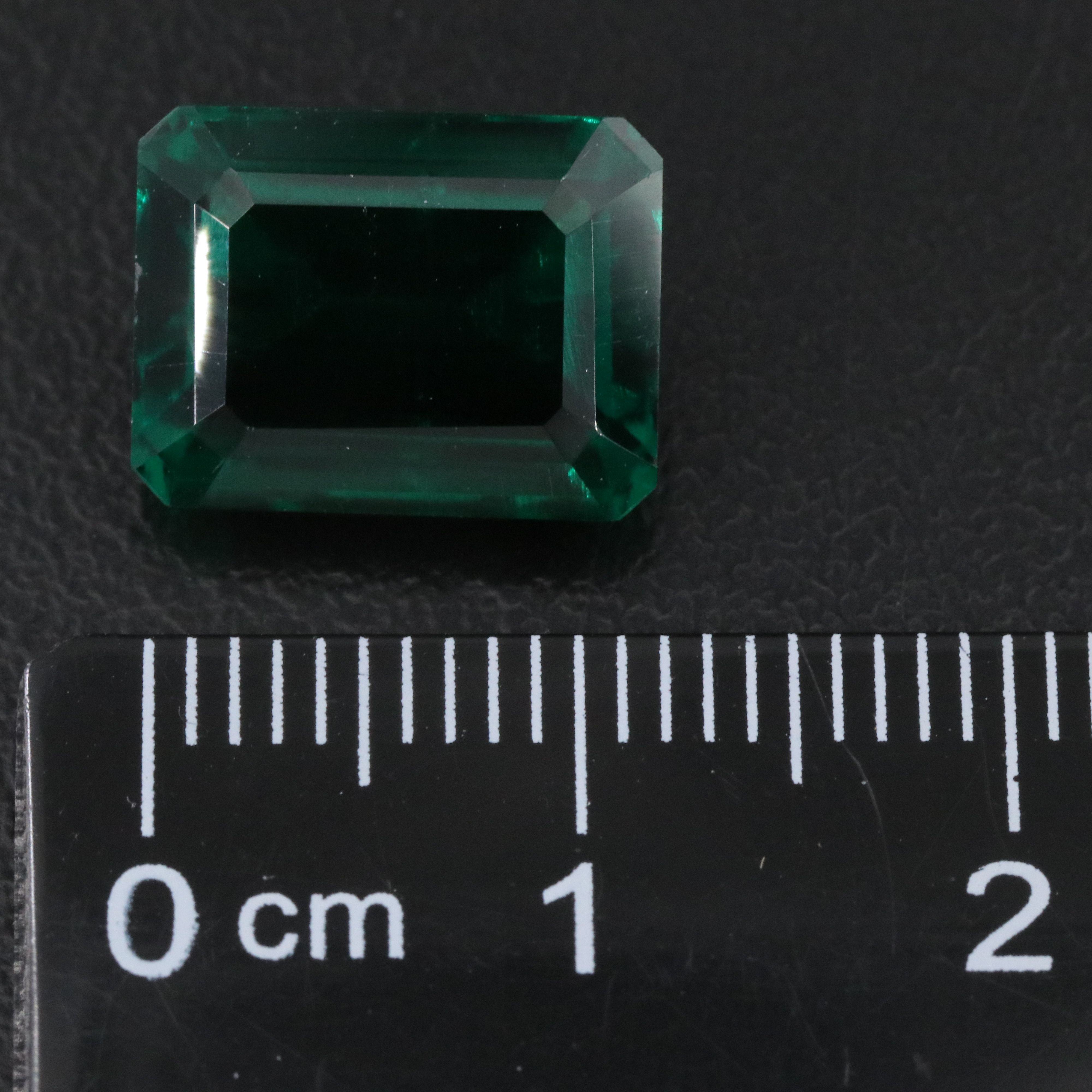 Loose 5.40 CT Lab Grown Emerald