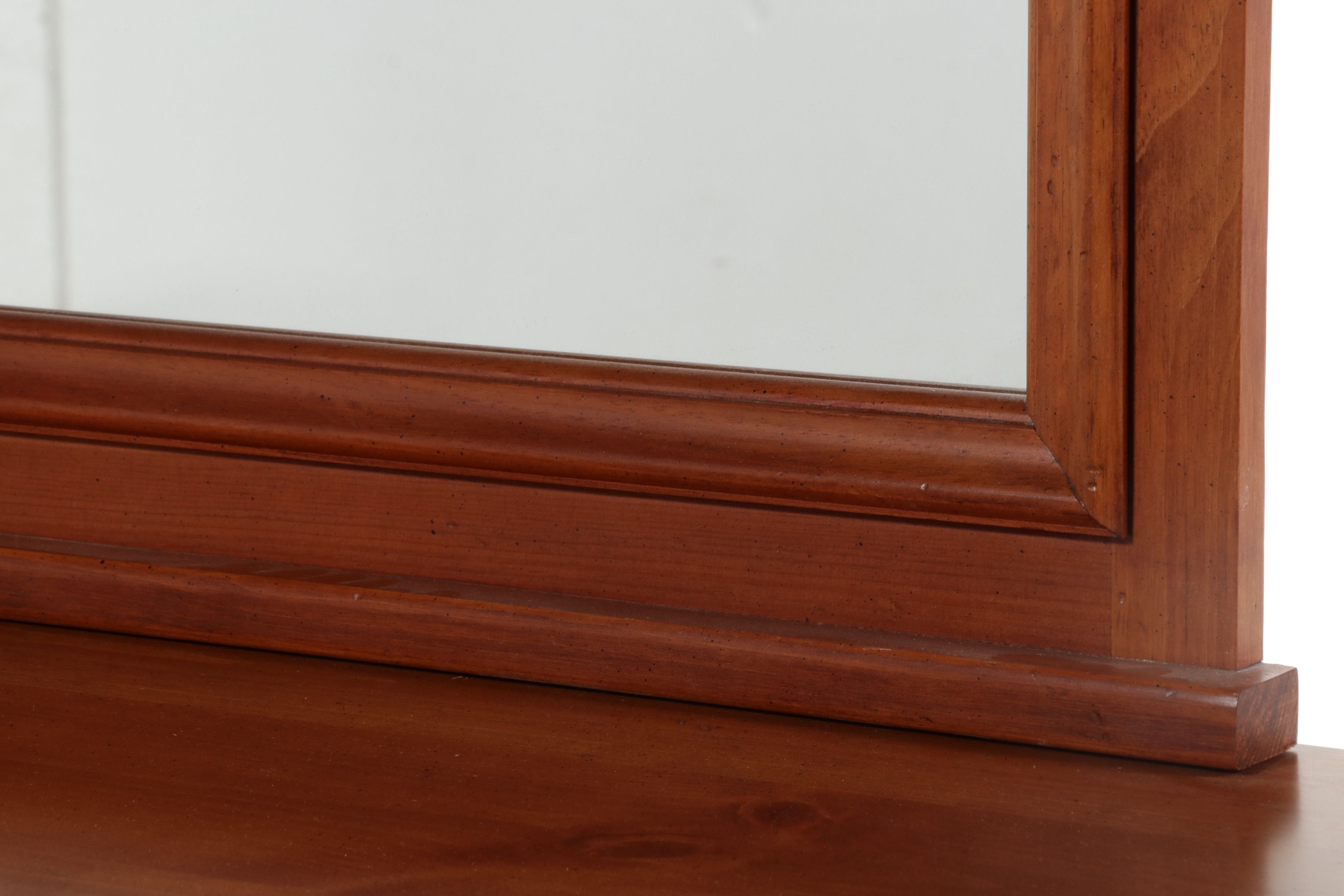 Broyhill Shaker Style Pine Dresser with Detachable Mirror, Late 20th Century