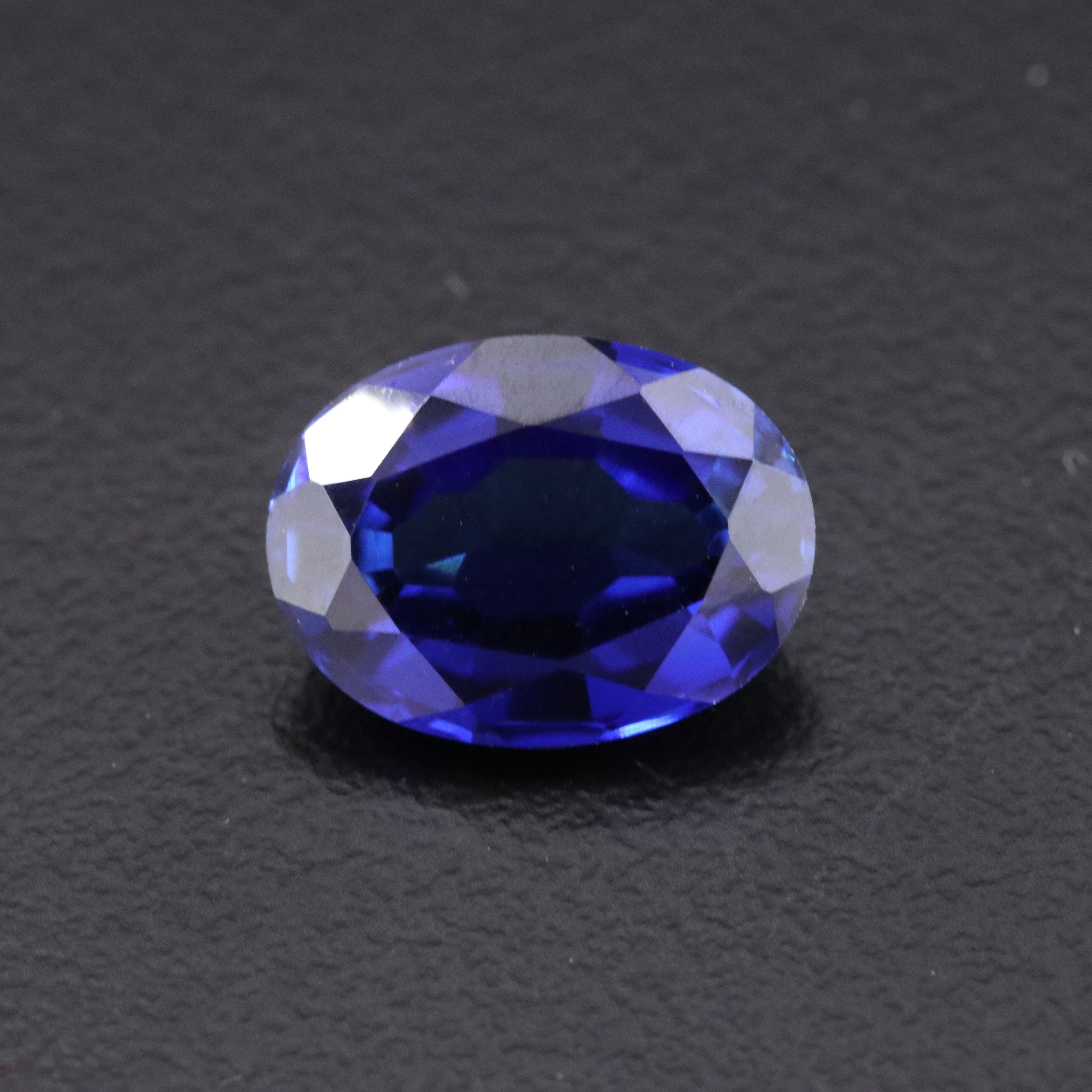Loose 5.41 CT Lab Grown Sapphire