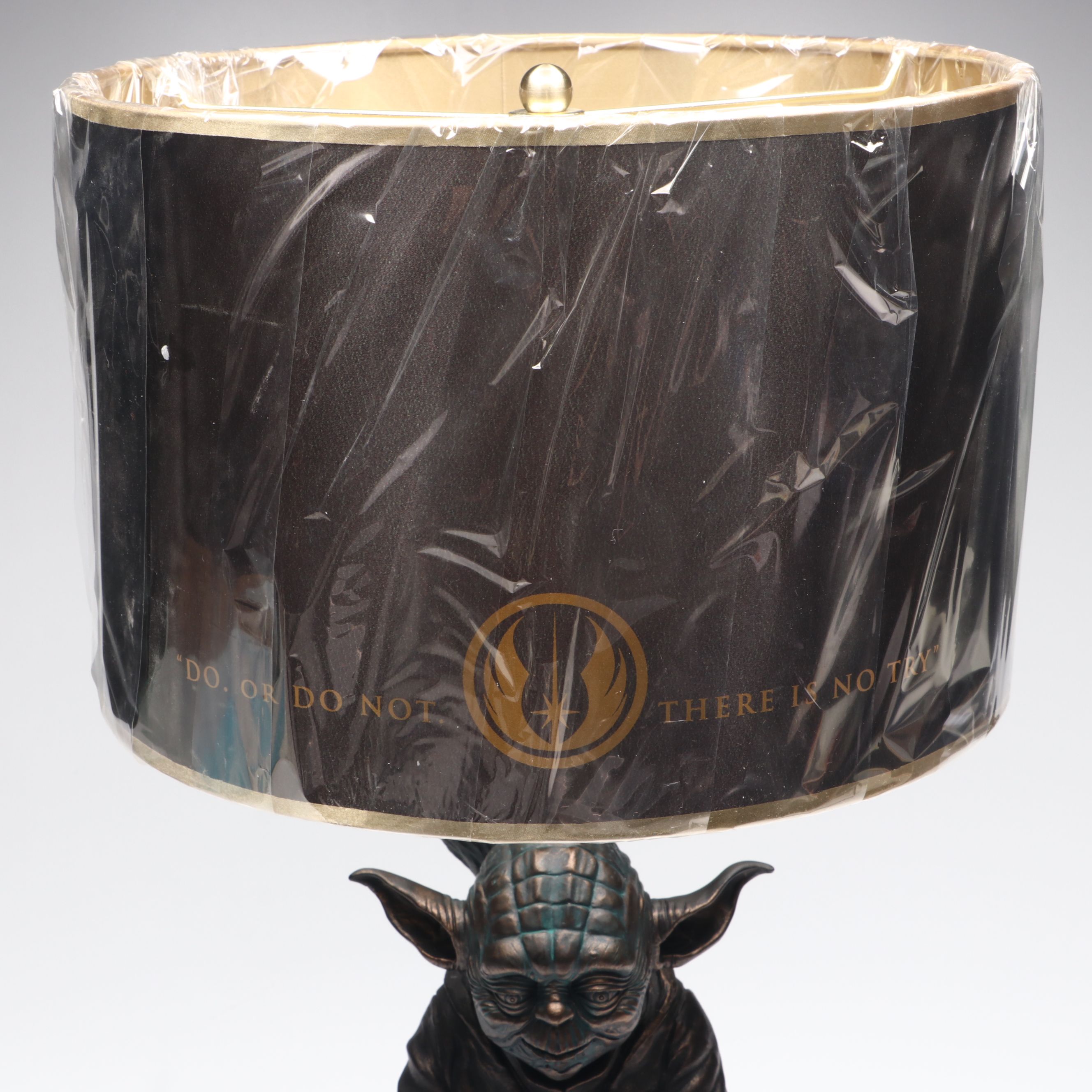 Bradex Star Wars "Jedi Master Yoda" Resin Lamp with Custom Drum Shade