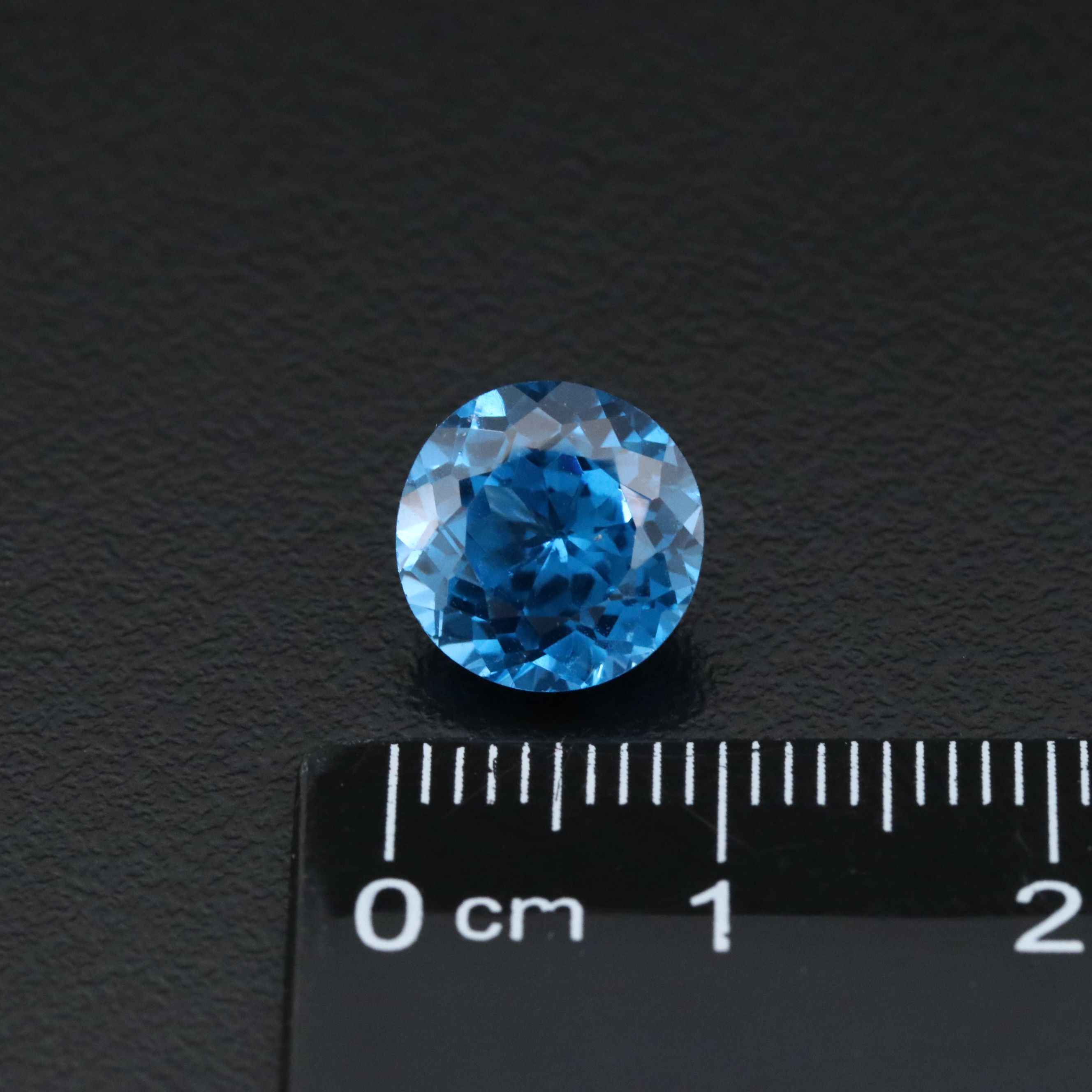 Loose 4.30 CT Lab Grown Spinel