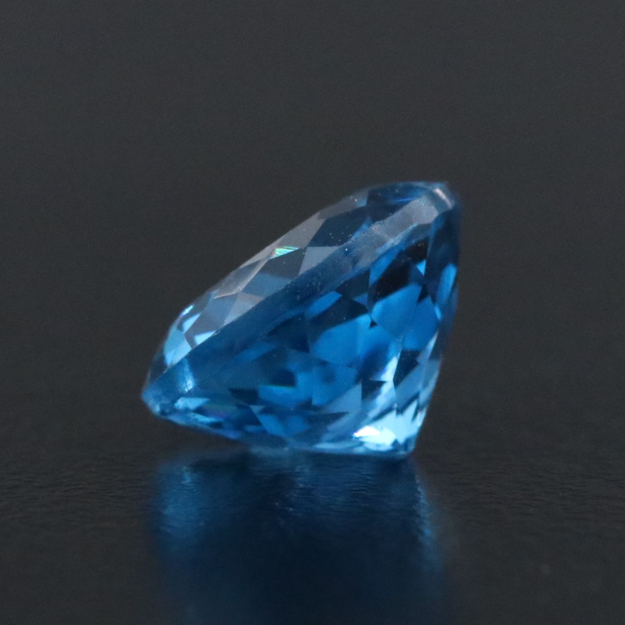 Loose 4.30 CT Lab Grown Spinel
