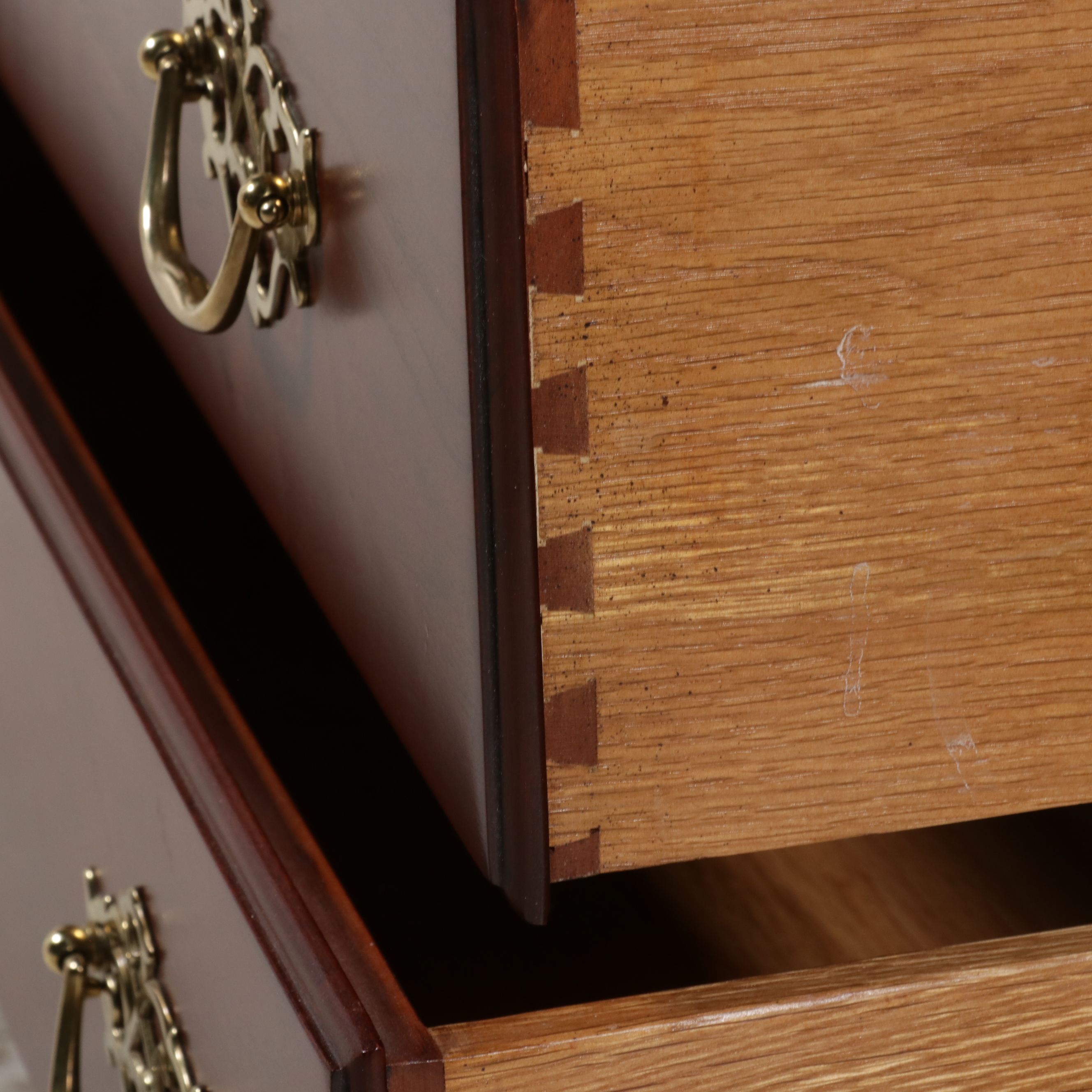 Statton Furniture "Trutype Americana" Old Towne Cherry Dresser, Late 20th C.