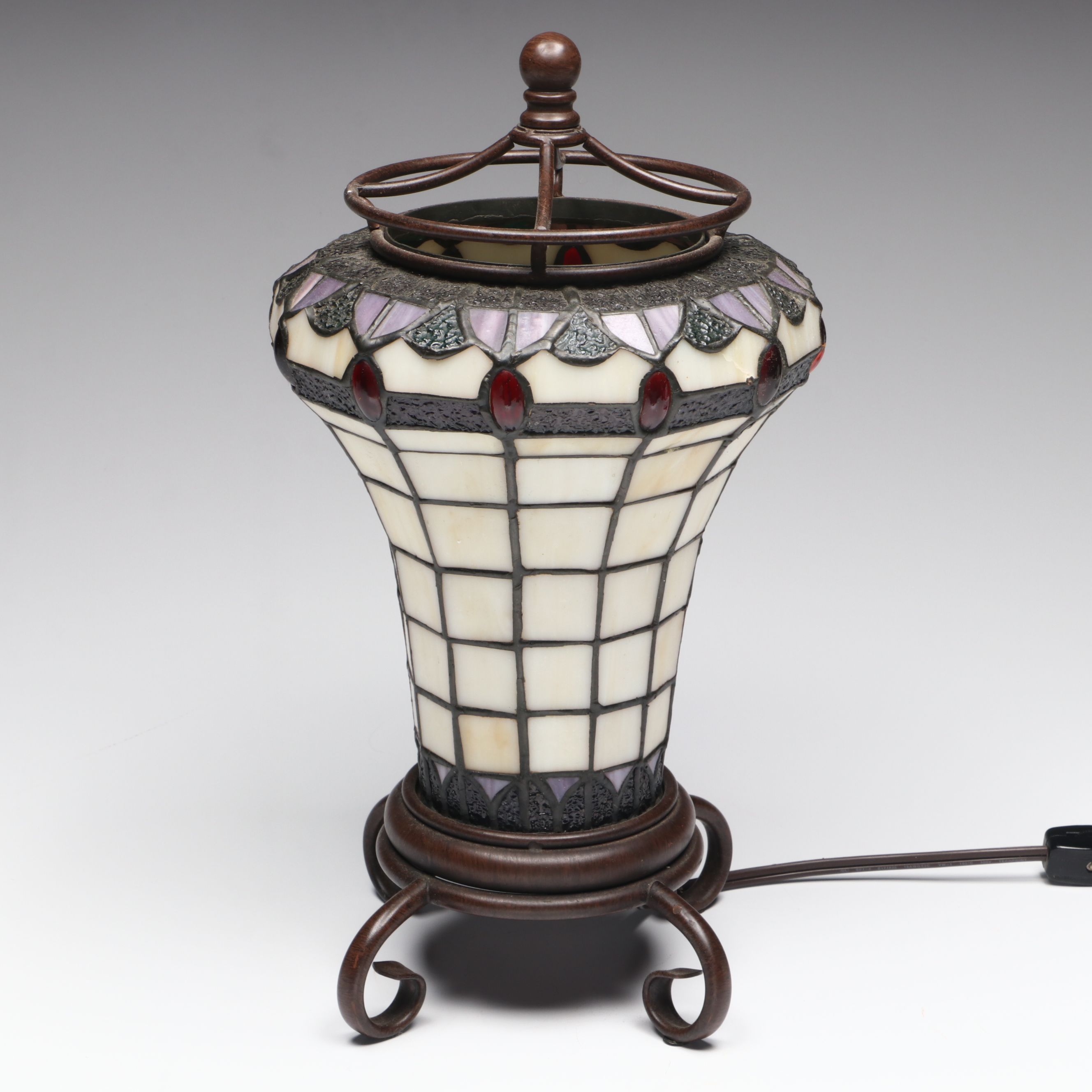 Vase Style Slag Glass Accent Lamp