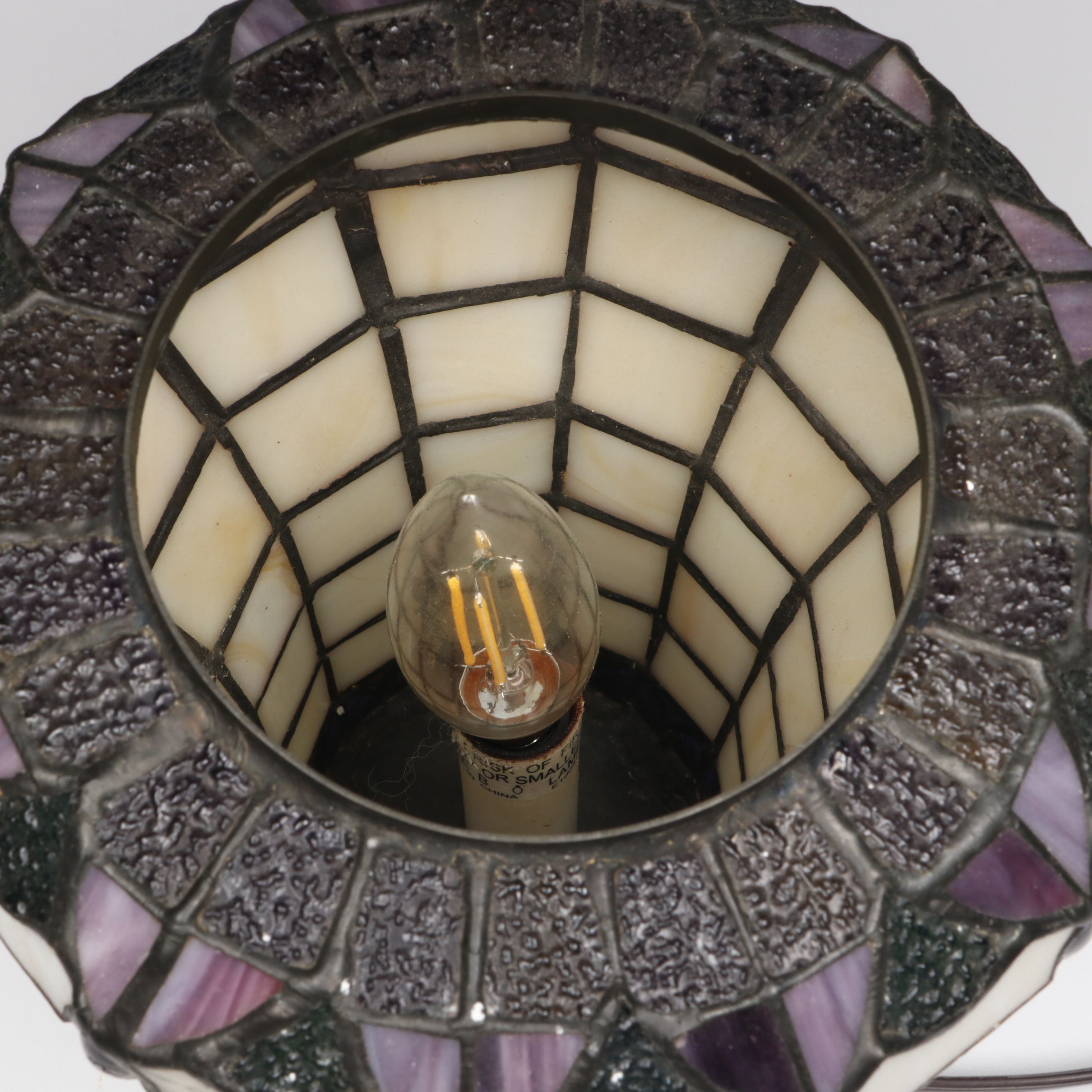 Vase Style Slag Glass Accent Lamp