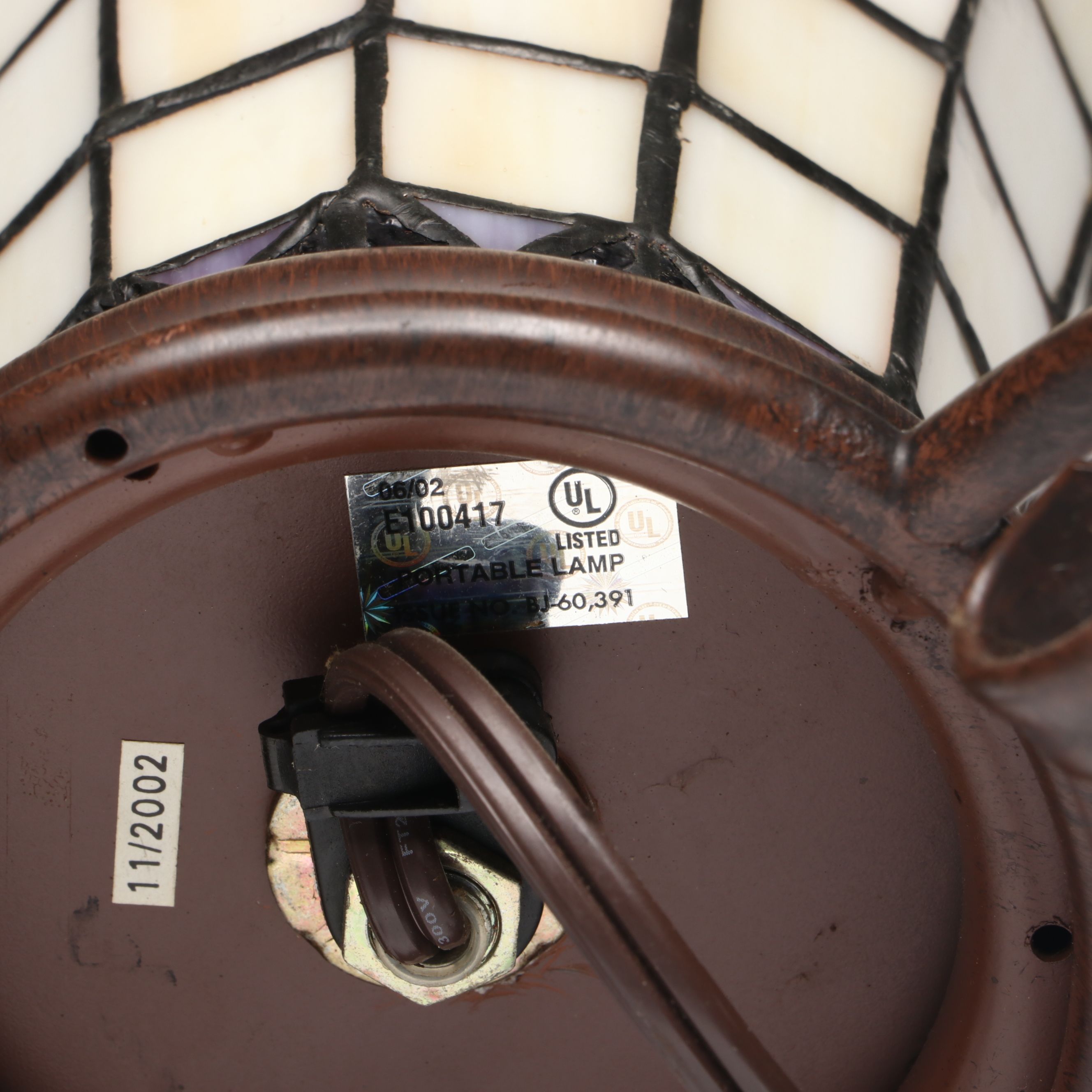 Vase Style Slag Glass Accent Lamp