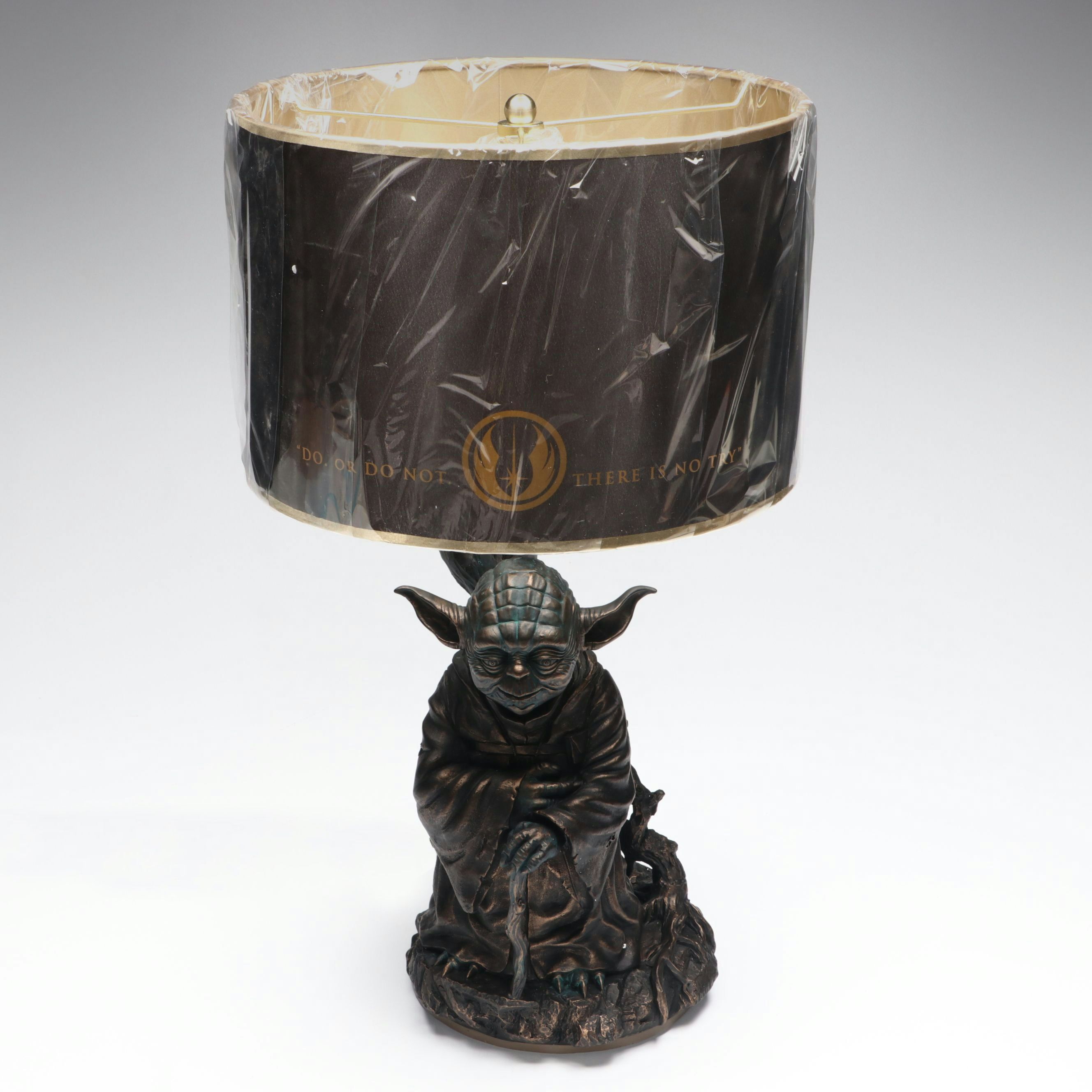 Bradex Star Wars "Jedi Master Yoda" Resin Lamp with Custom Drum Shade