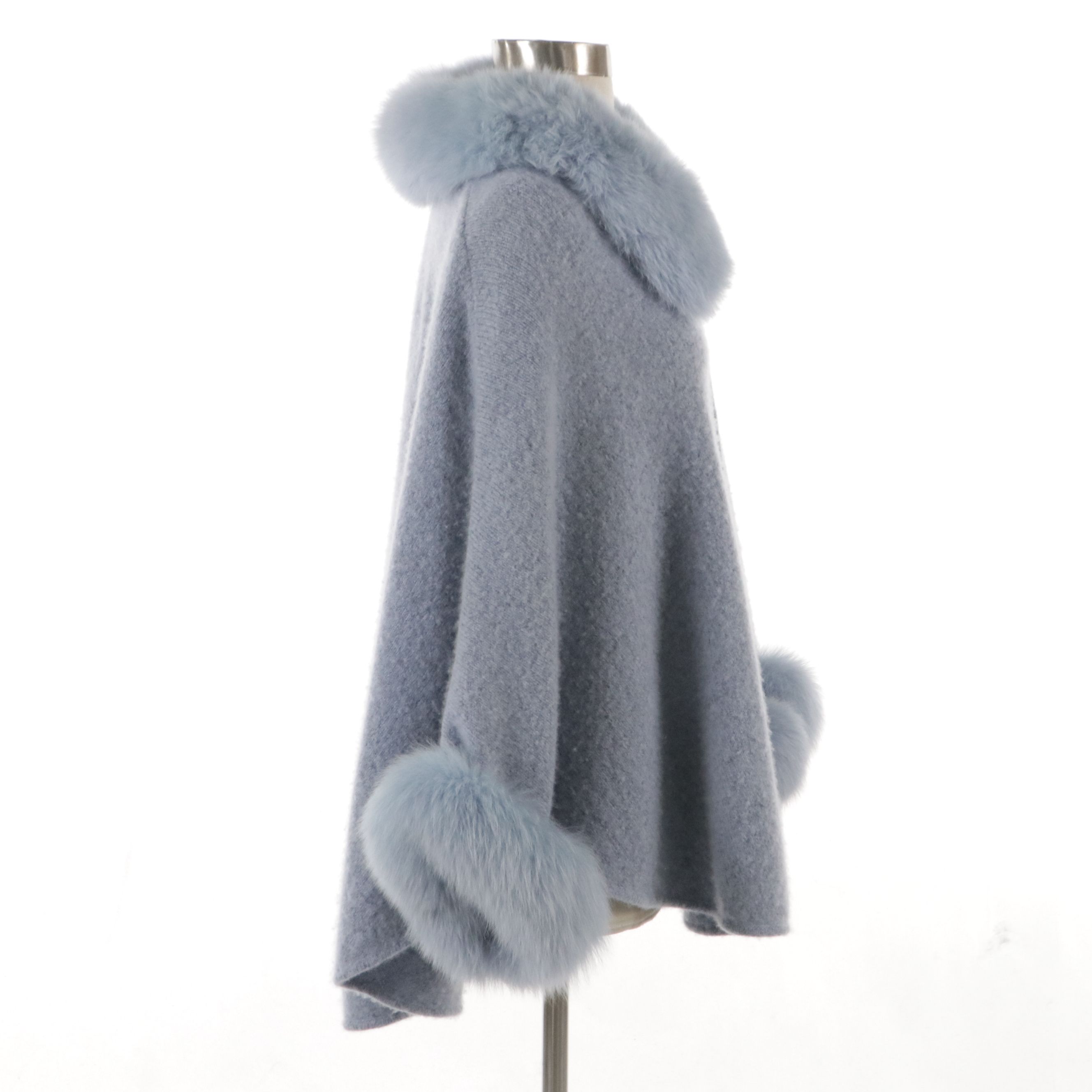Estheme Poncho in Cashmere with Fox Fur Trim