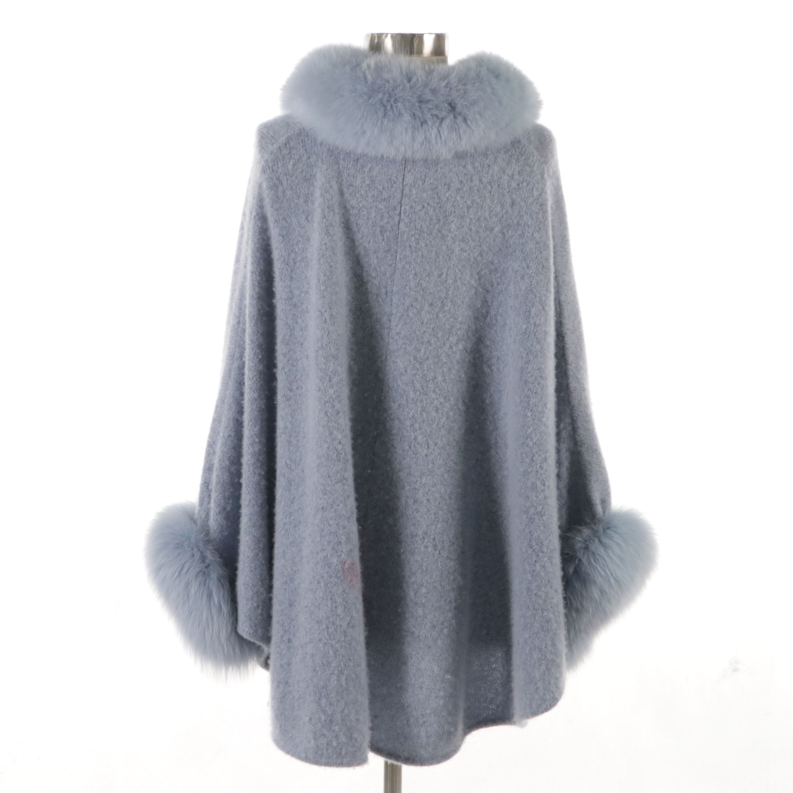 Estheme Poncho in Cashmere with Fox Fur Trim