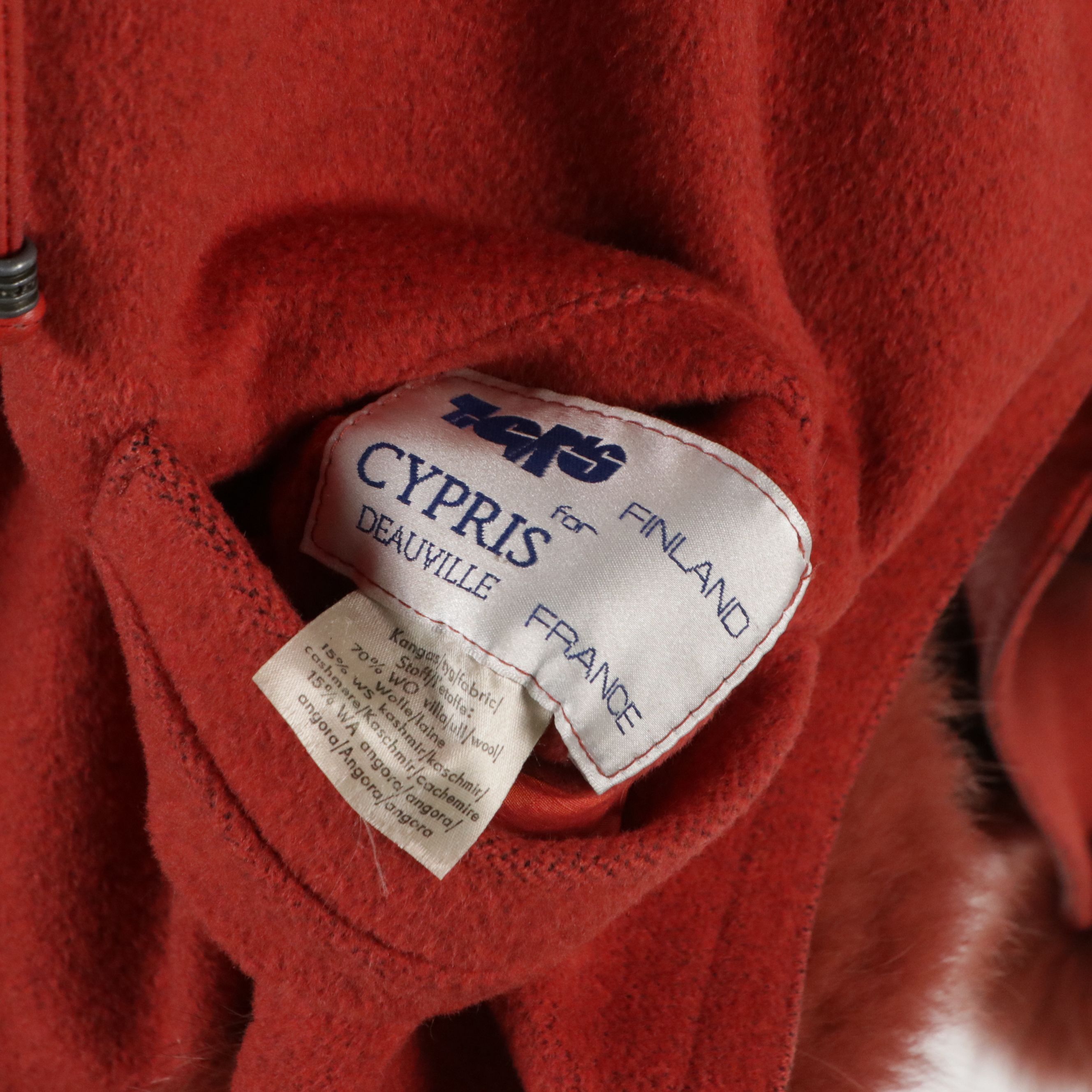 Reversible Cape in Wool Blend with Fox Fur and Leather Trim
