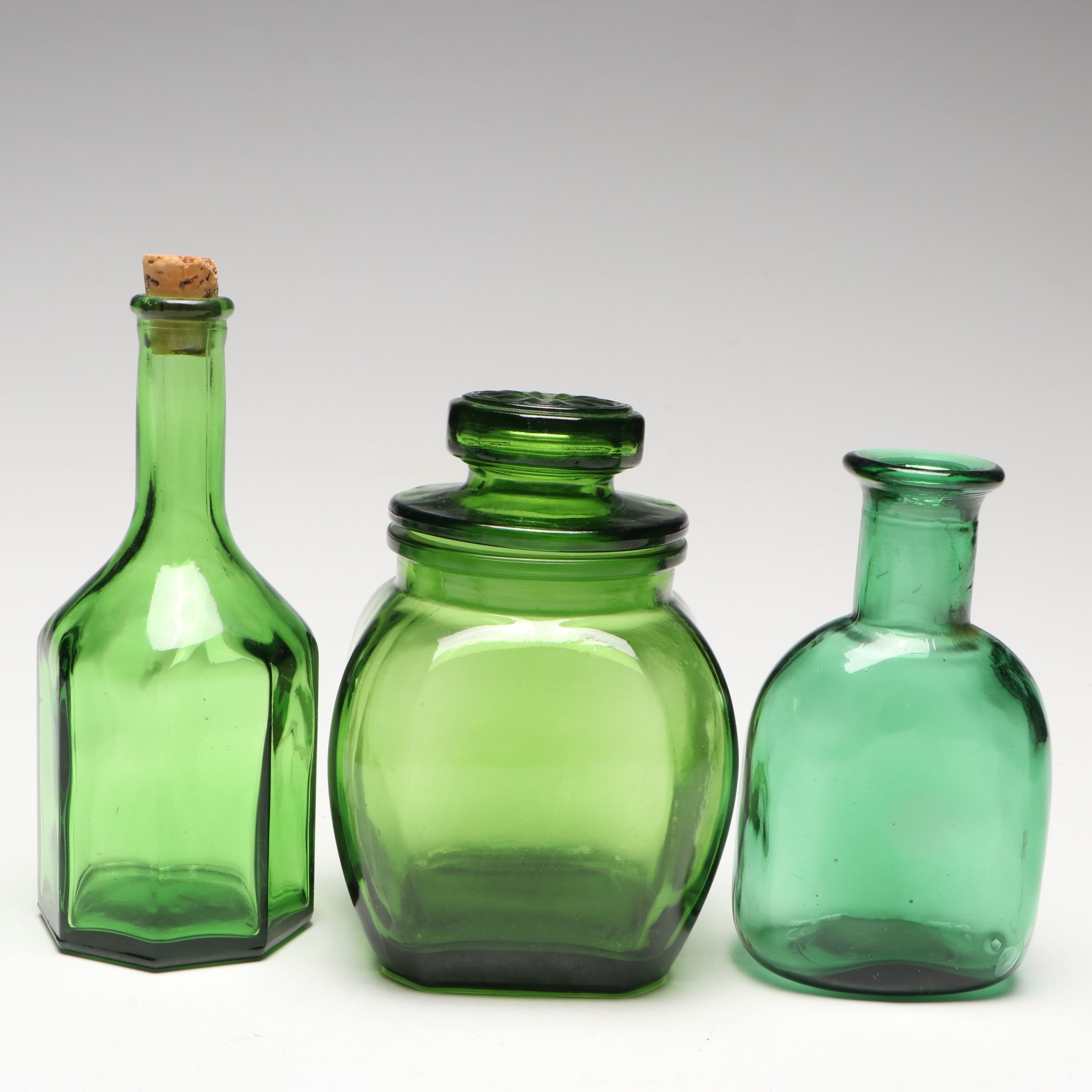 Wheaton Glass Co. Bottles with Other Fish-Shaped Vessels and More Green Glass