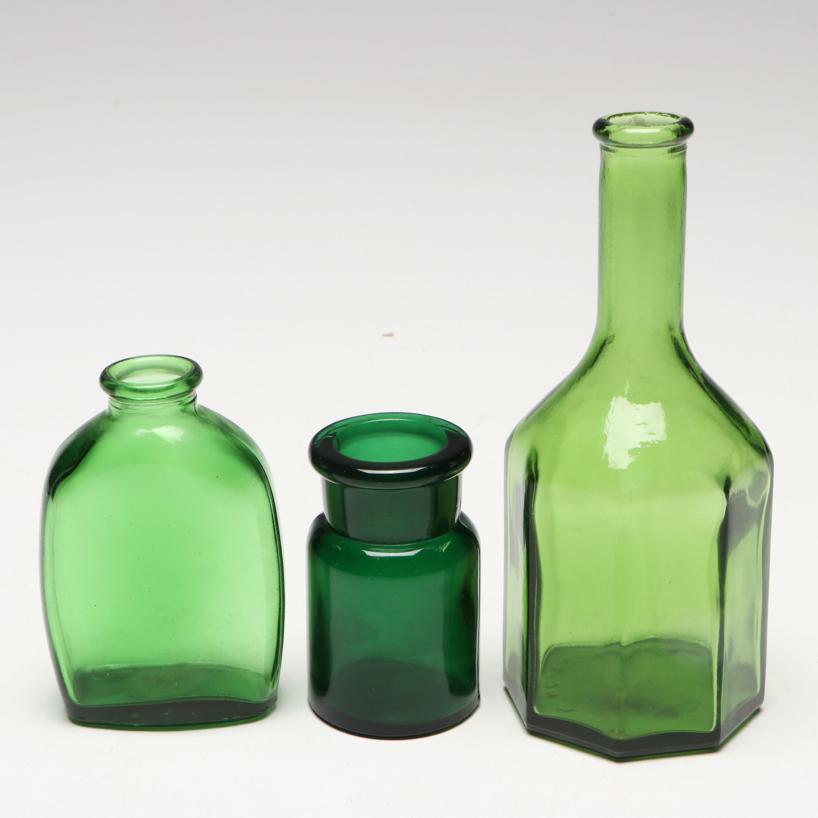 Wheaton Glass Co. Bottles with Other Fish-Shaped Vessels and More Green Glass