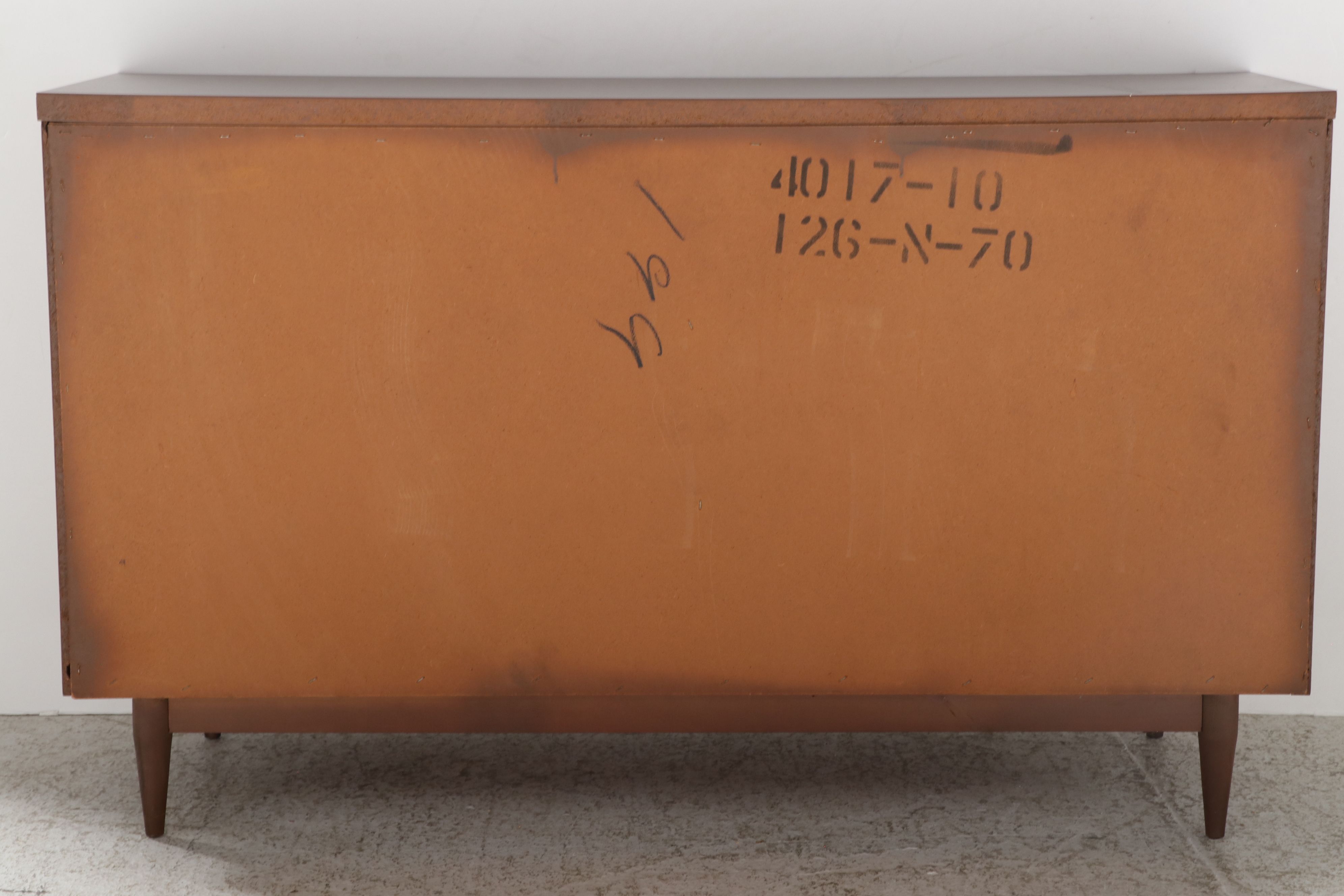 Mid Century Modern Walnut Credenza, 1960s