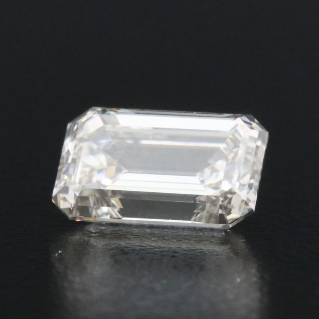 Loose 2.35 CT Lab Grown Diamond with IGI Report