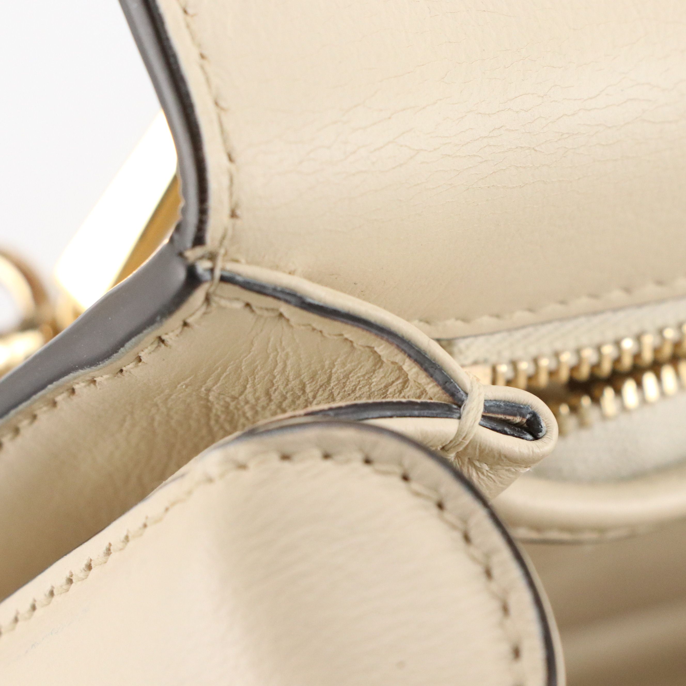 Gucci Blondie Turnlock Closure Top Handle Two-Way Bag in White Calfskin Leather