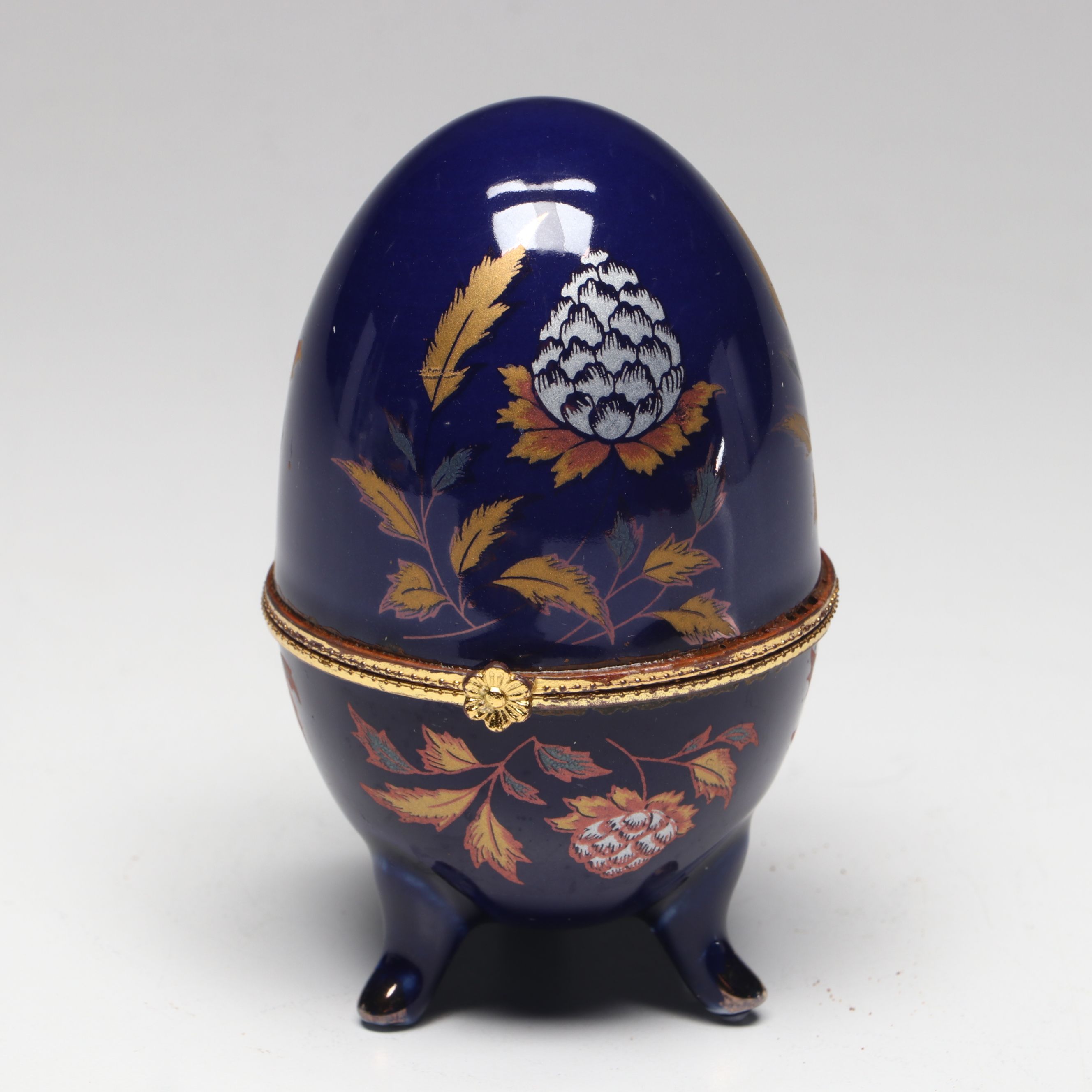 Chinese Crane Embroidered Silk Table Screen with Other Cloisonné Table Décor