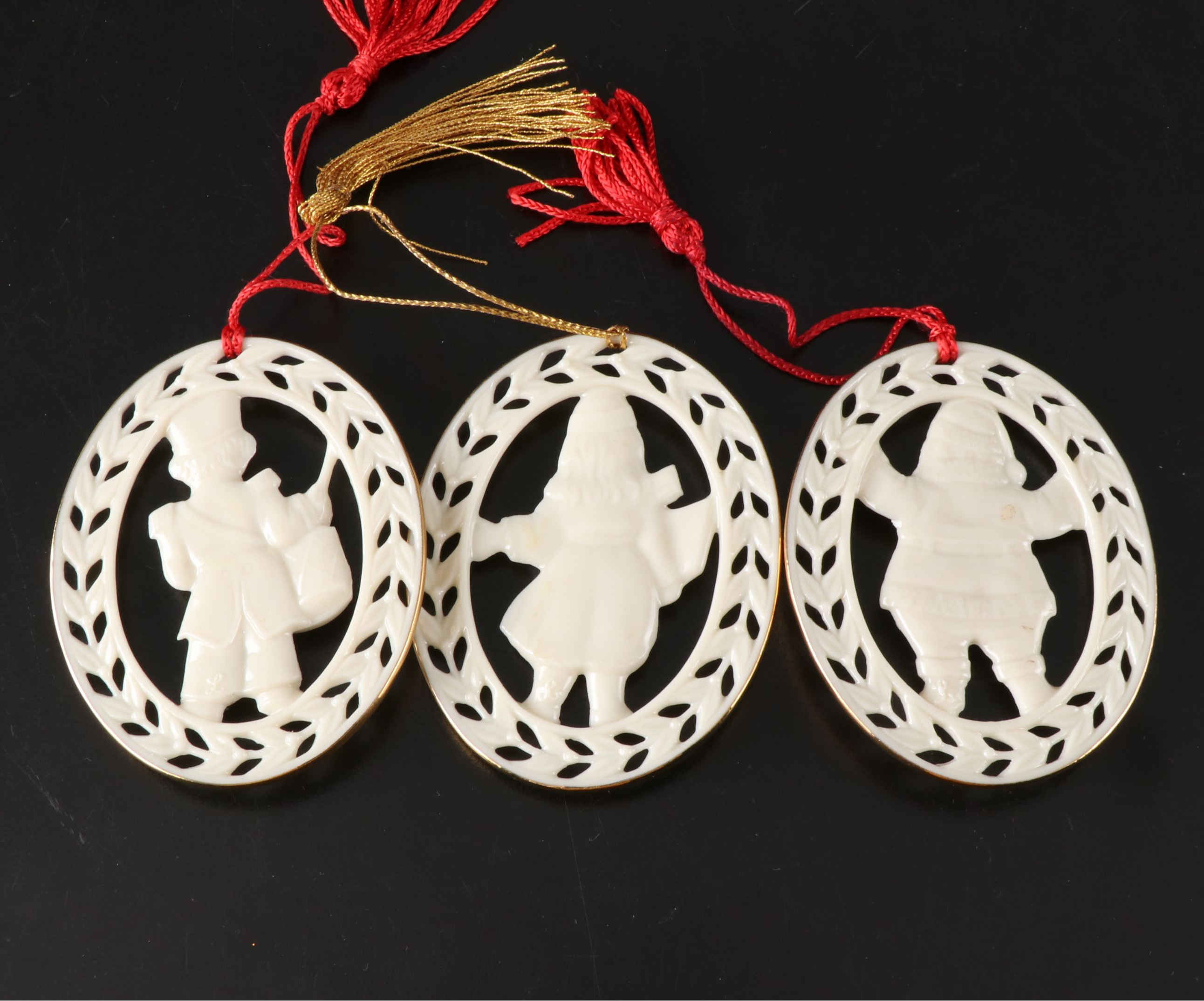 Lenox "Florentine & Pearl" Spire Ornament with More Porcelain Ornaments