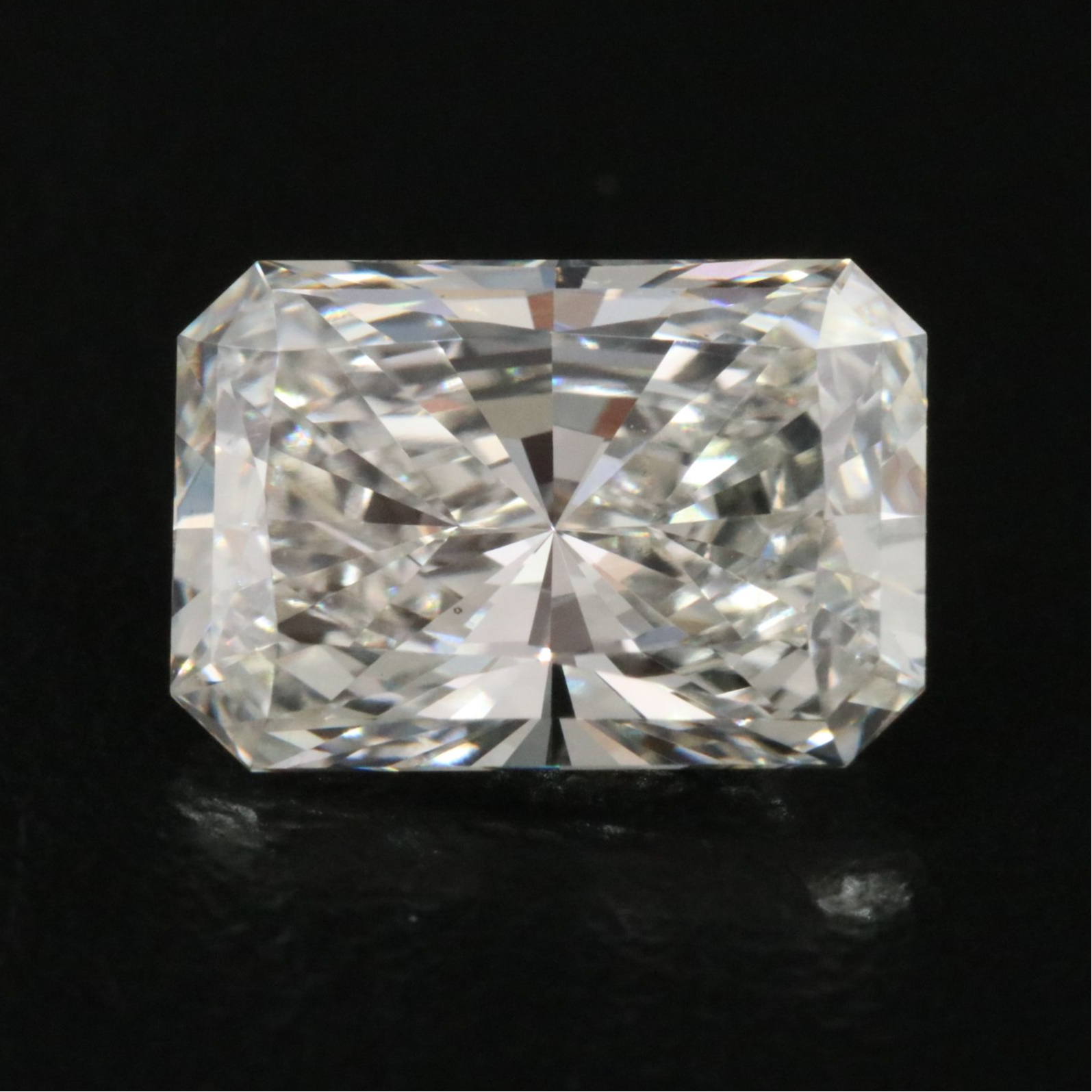 Loose 2.59 CT Lab Grown Diamond with IGI Report