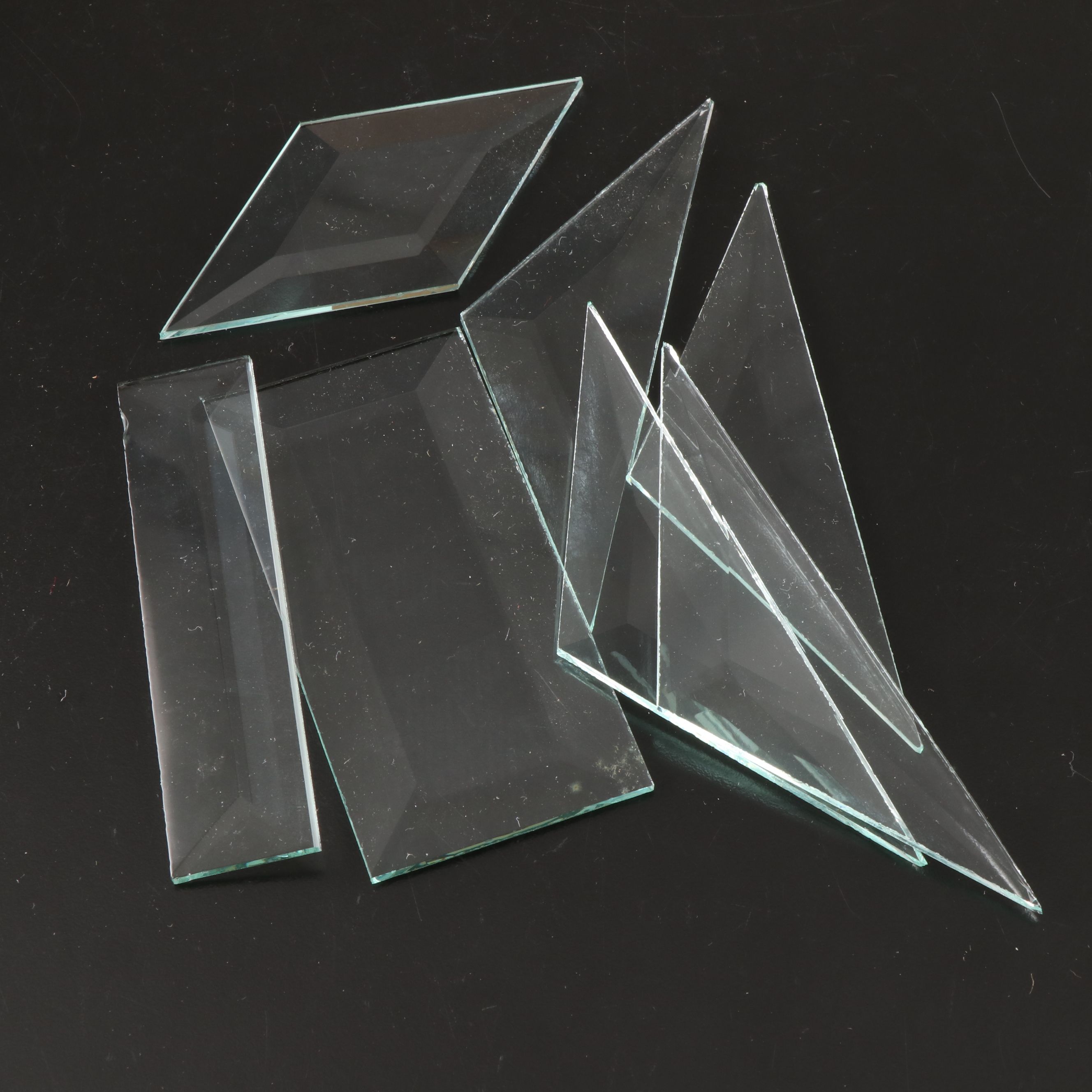 Lihua Glass Pattern Set with More Clear Beveled and Other Glass Pieces