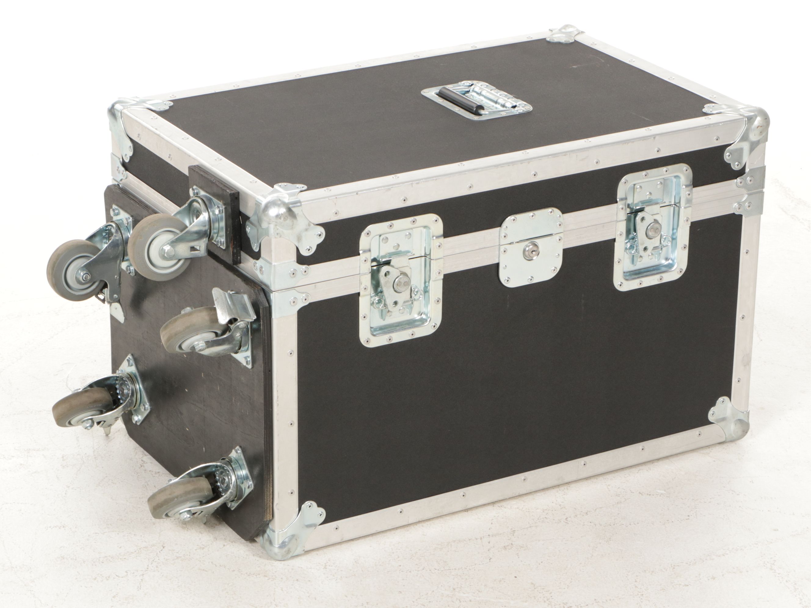 Drum Kit Mid Tom, Snare and Cymbals with Rolling Case