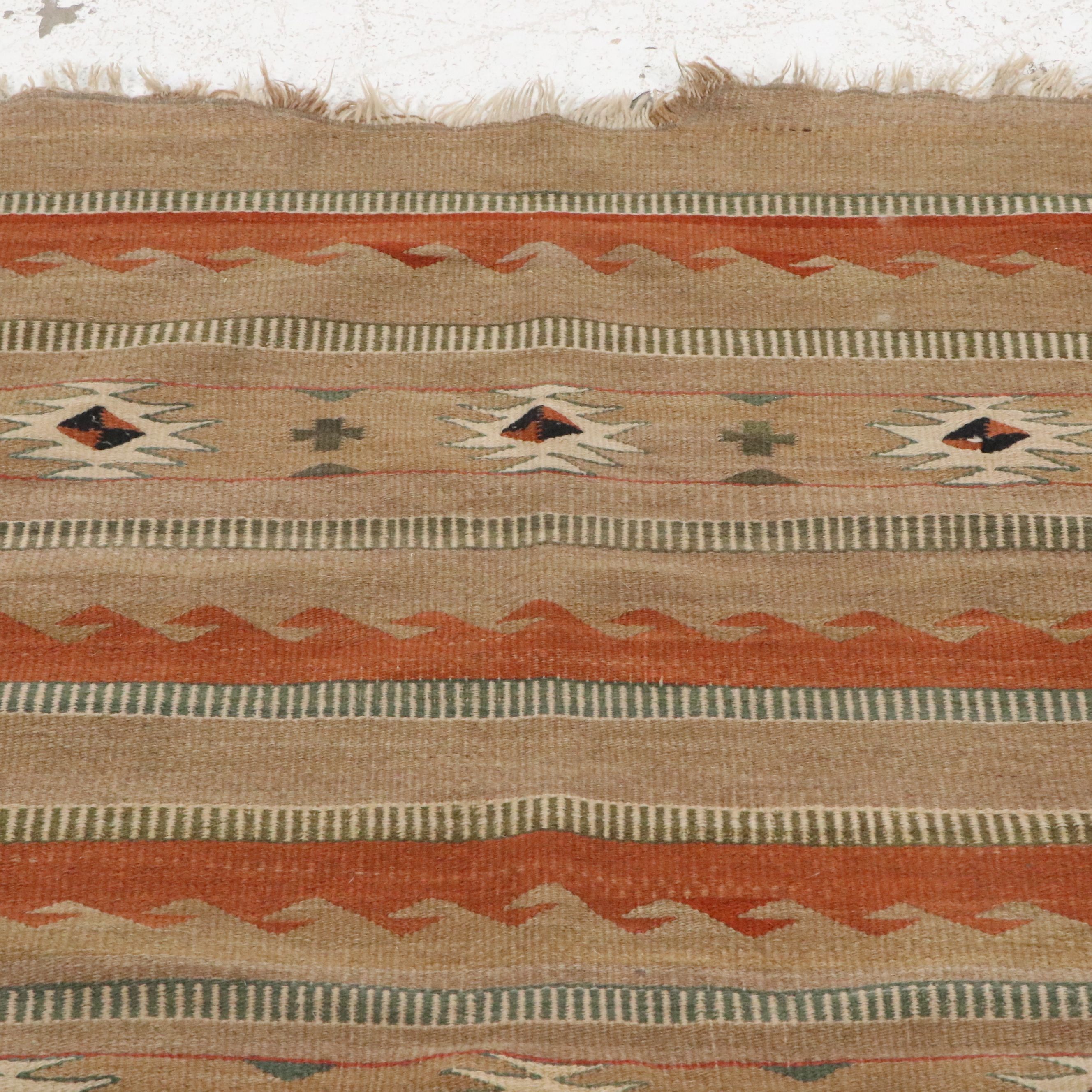 2'4 x 4'11 Handwoven Ganado Style Southwestern Accent Rug