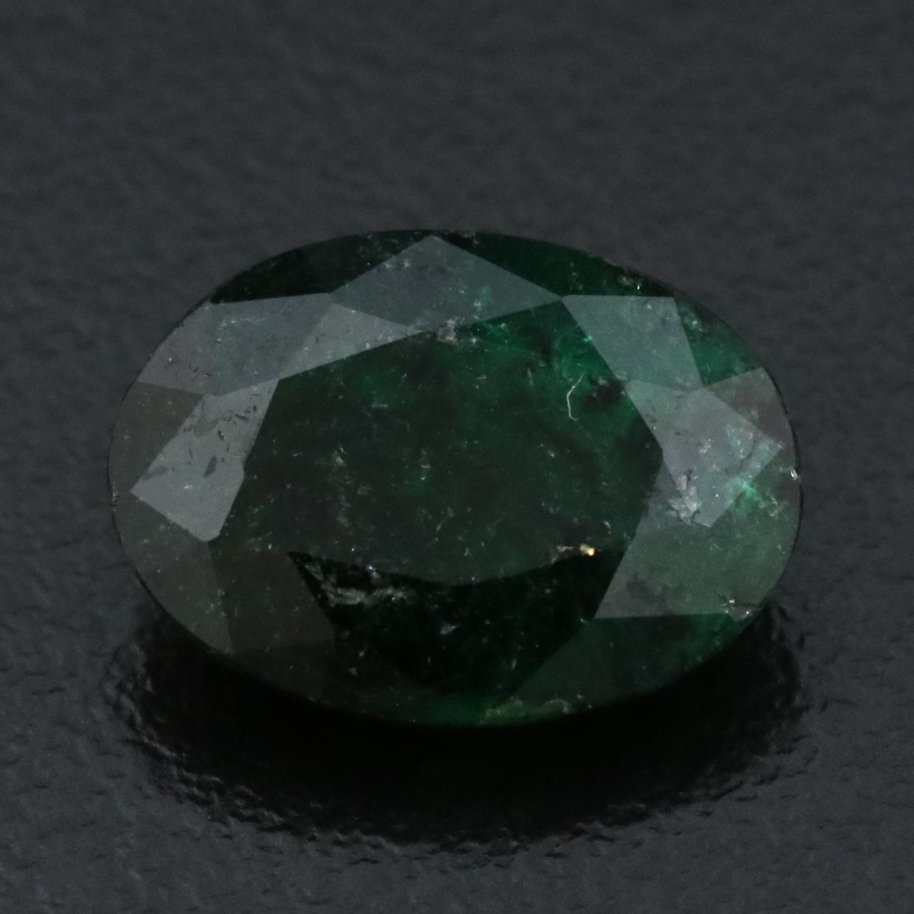 Loose 3.28 CT Emerald
